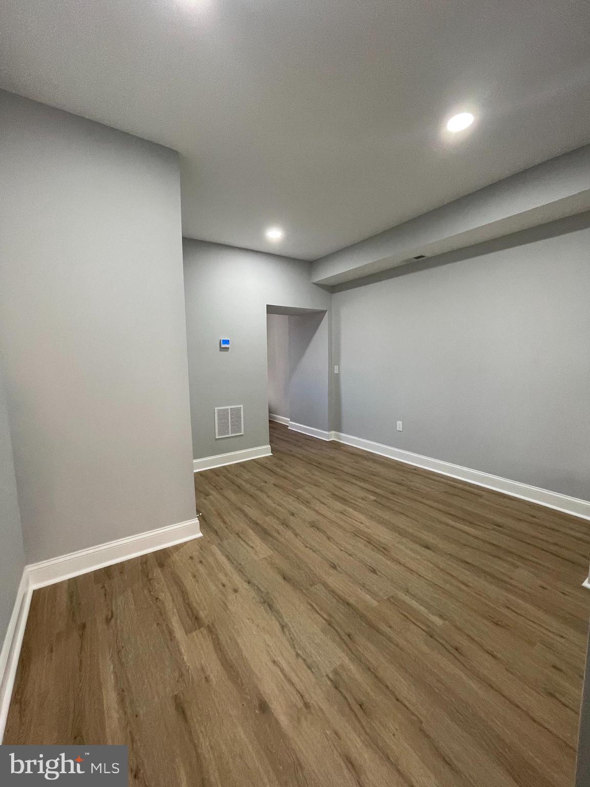 BROADWAY EAST - Residential Lease