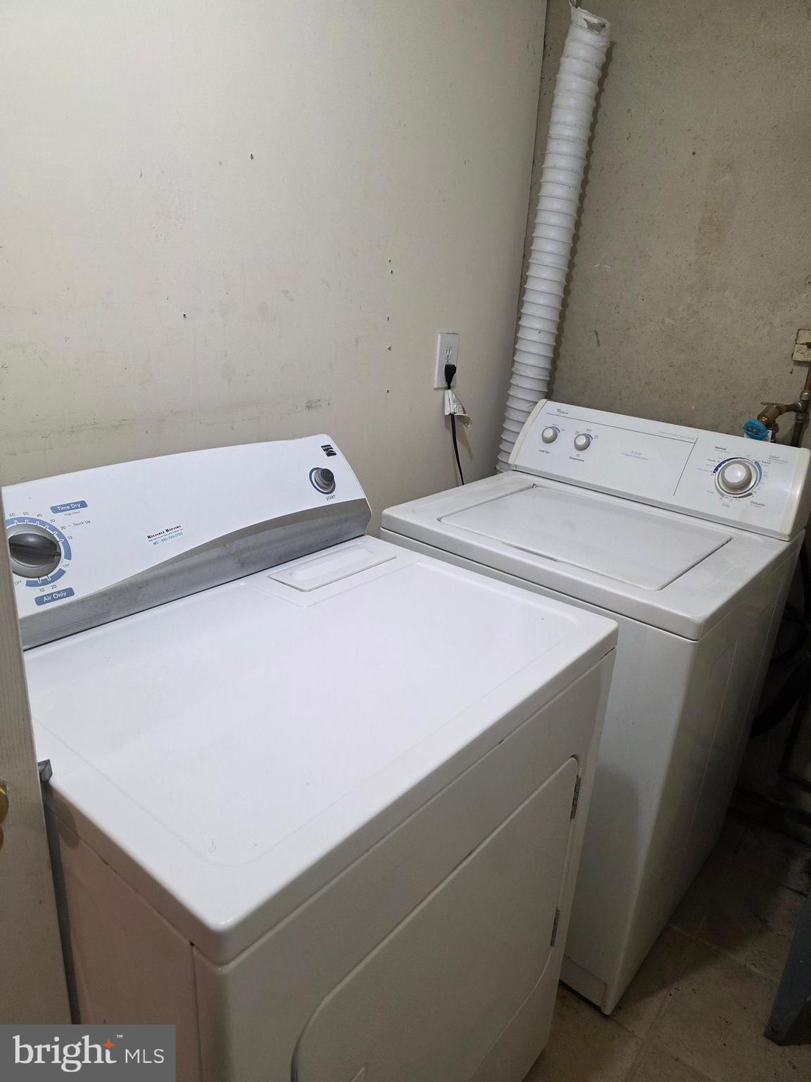 FOREST KNOLLS - Residential