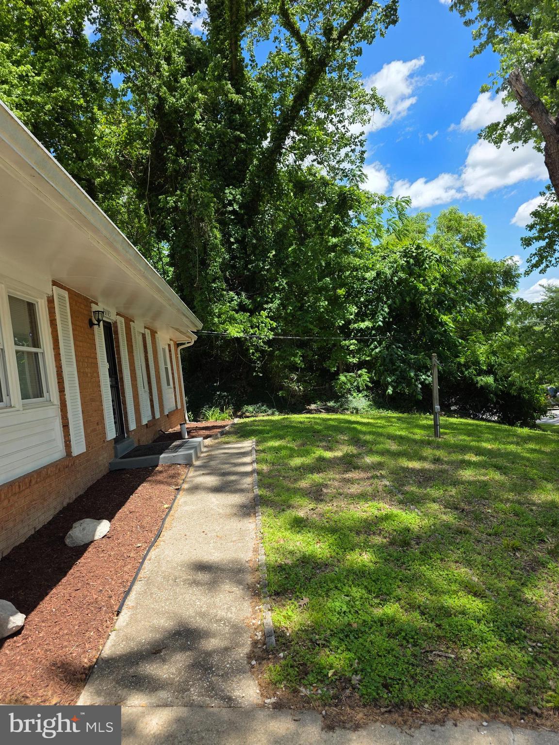 FOREST KNOLLS - Residential