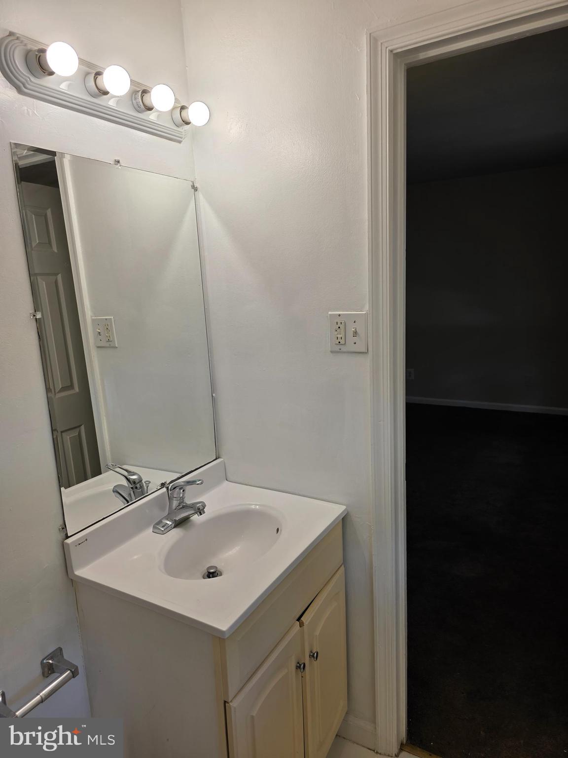 FOREST KNOLLS - Residential