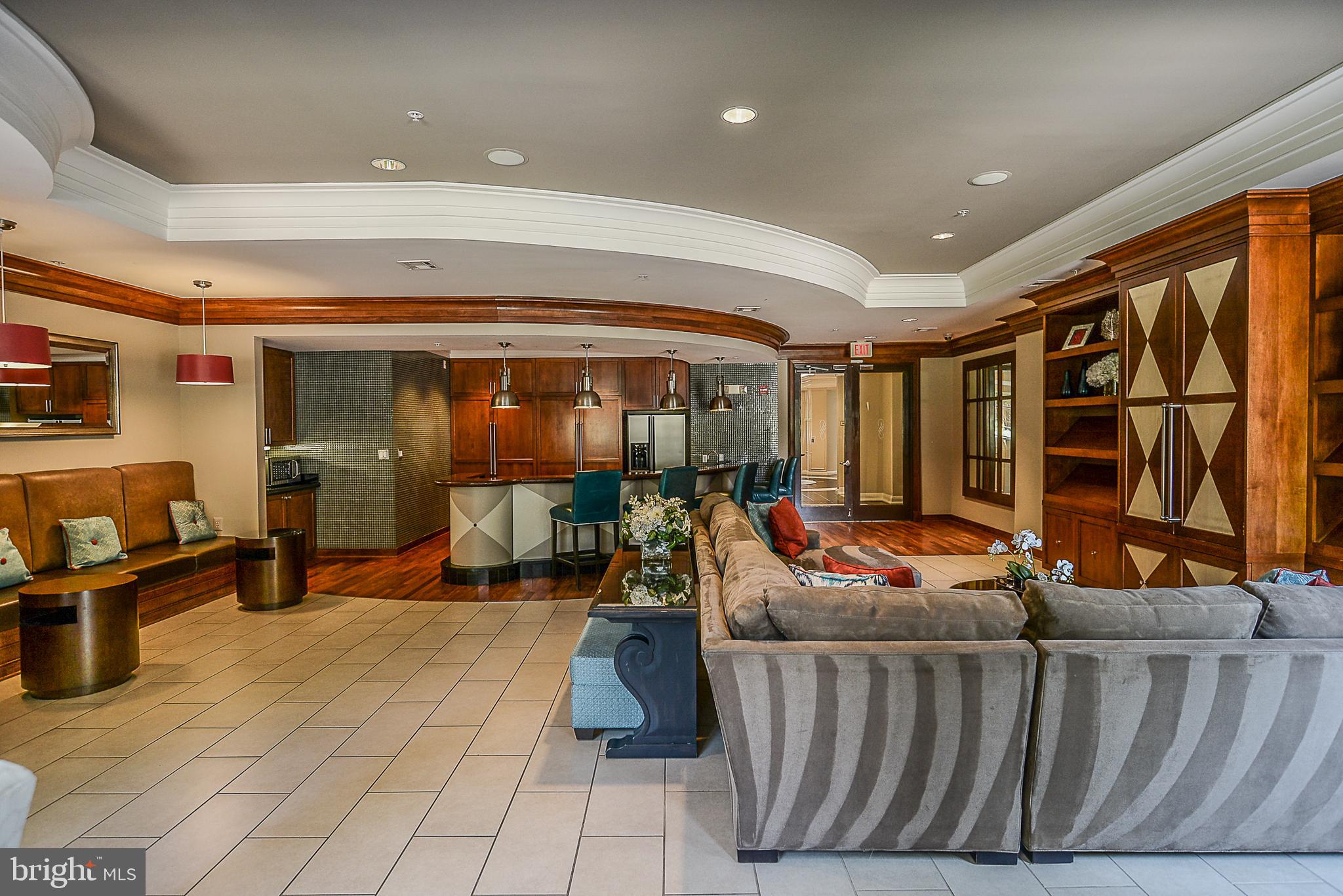 SAVOY AT RESTON TOWN CENTER - Residential Lease