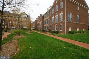 RESERVE AT TYSONS CORNER - Residential Lease