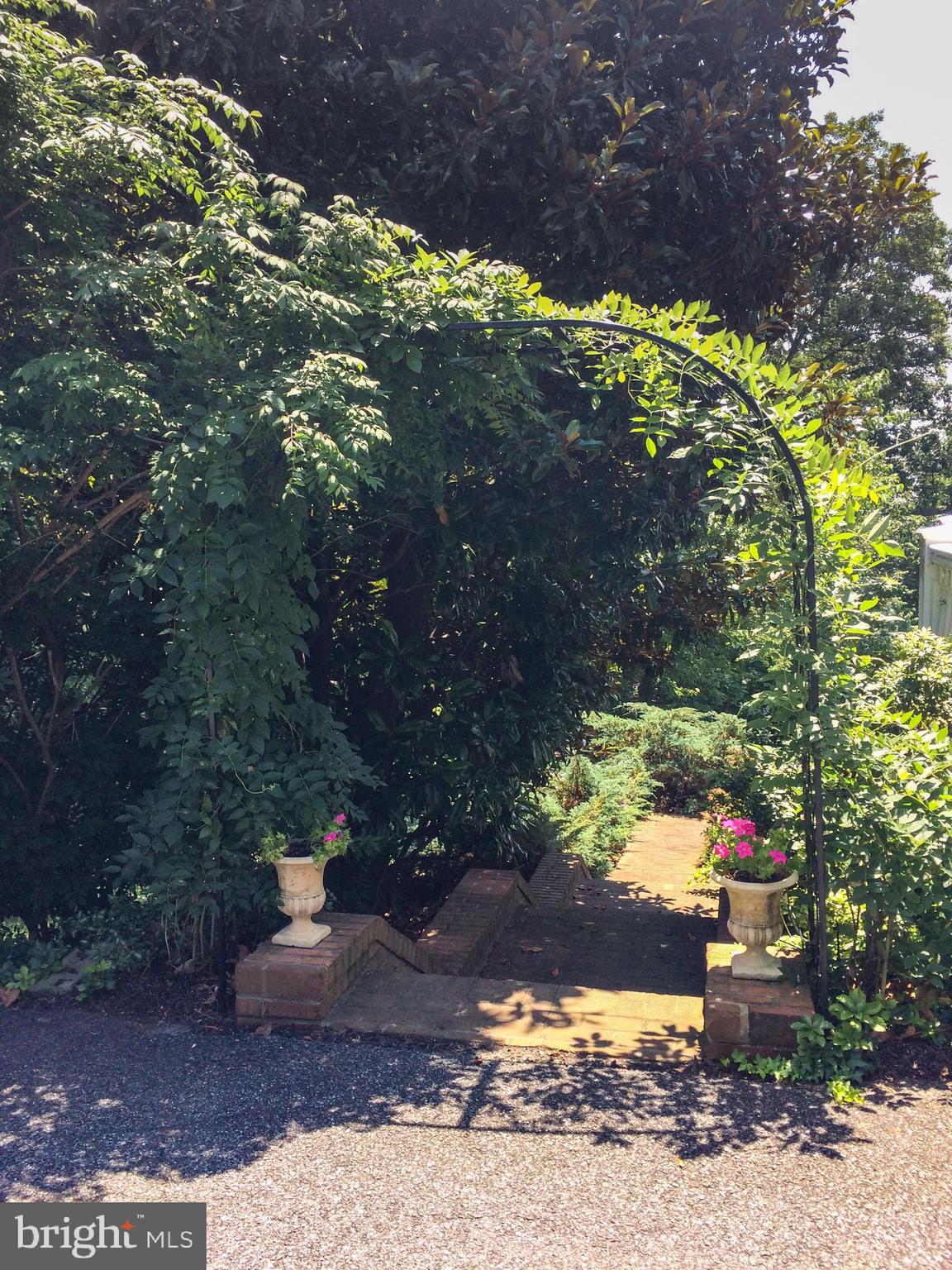 HIGHLANDS HUNT VALLEY - Residential