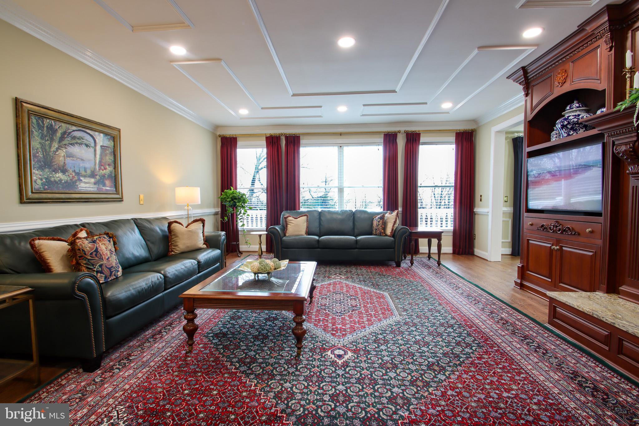 HIGHLANDS HUNT VALLEY - Residential