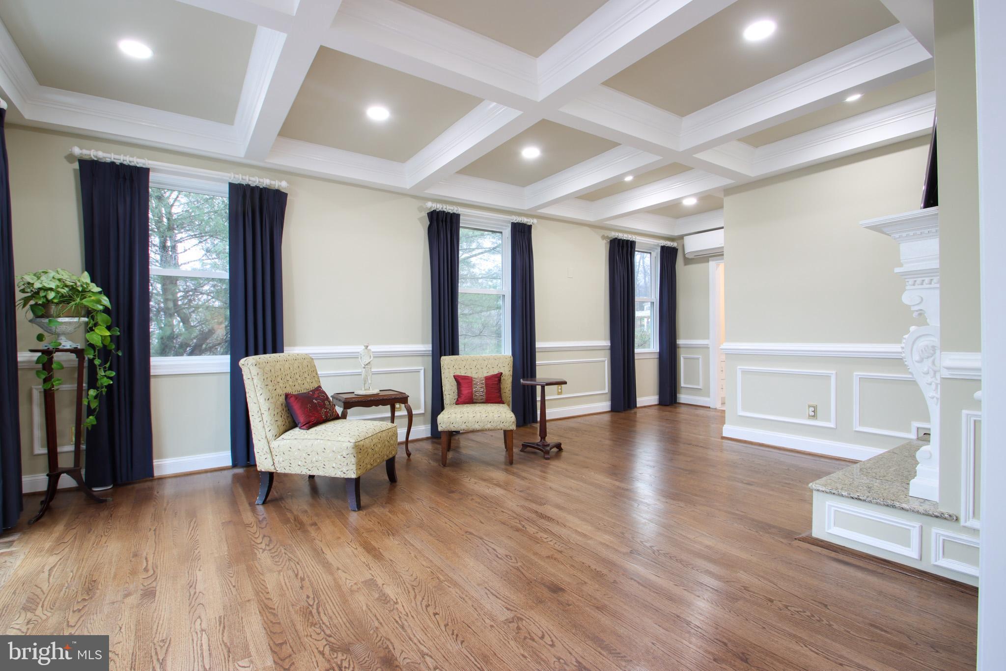 HIGHLANDS HUNT VALLEY - Residential