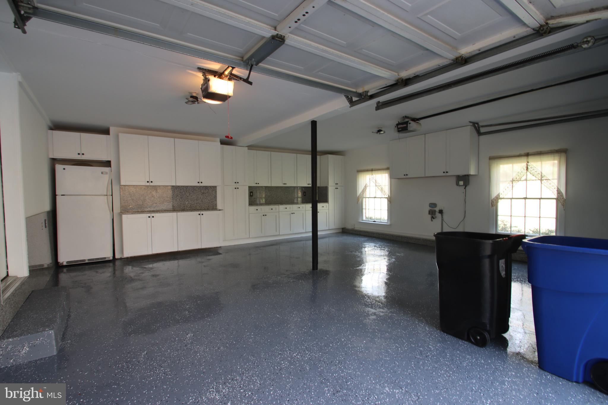 HIGHLANDS HUNT VALLEY - Residential