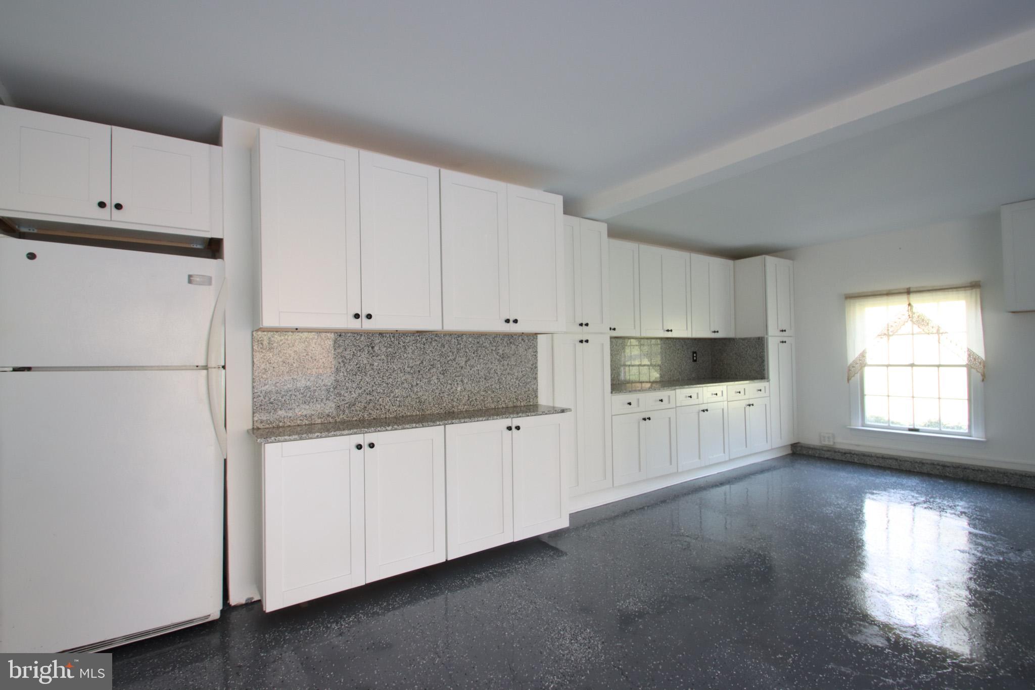 HIGHLANDS HUNT VALLEY - Residential