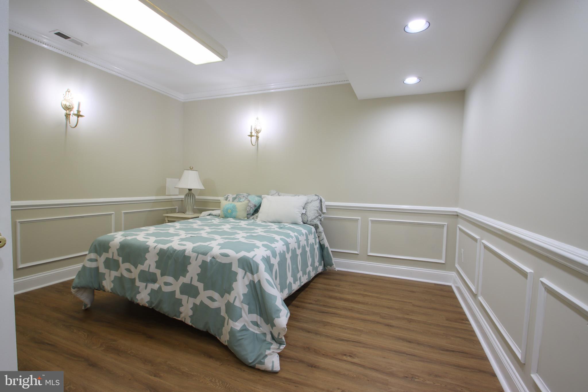 HIGHLANDS HUNT VALLEY - Residential