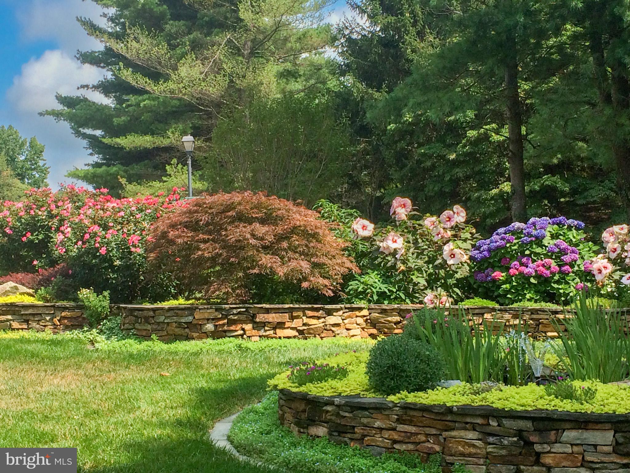 HIGHLANDS HUNT VALLEY - Residential