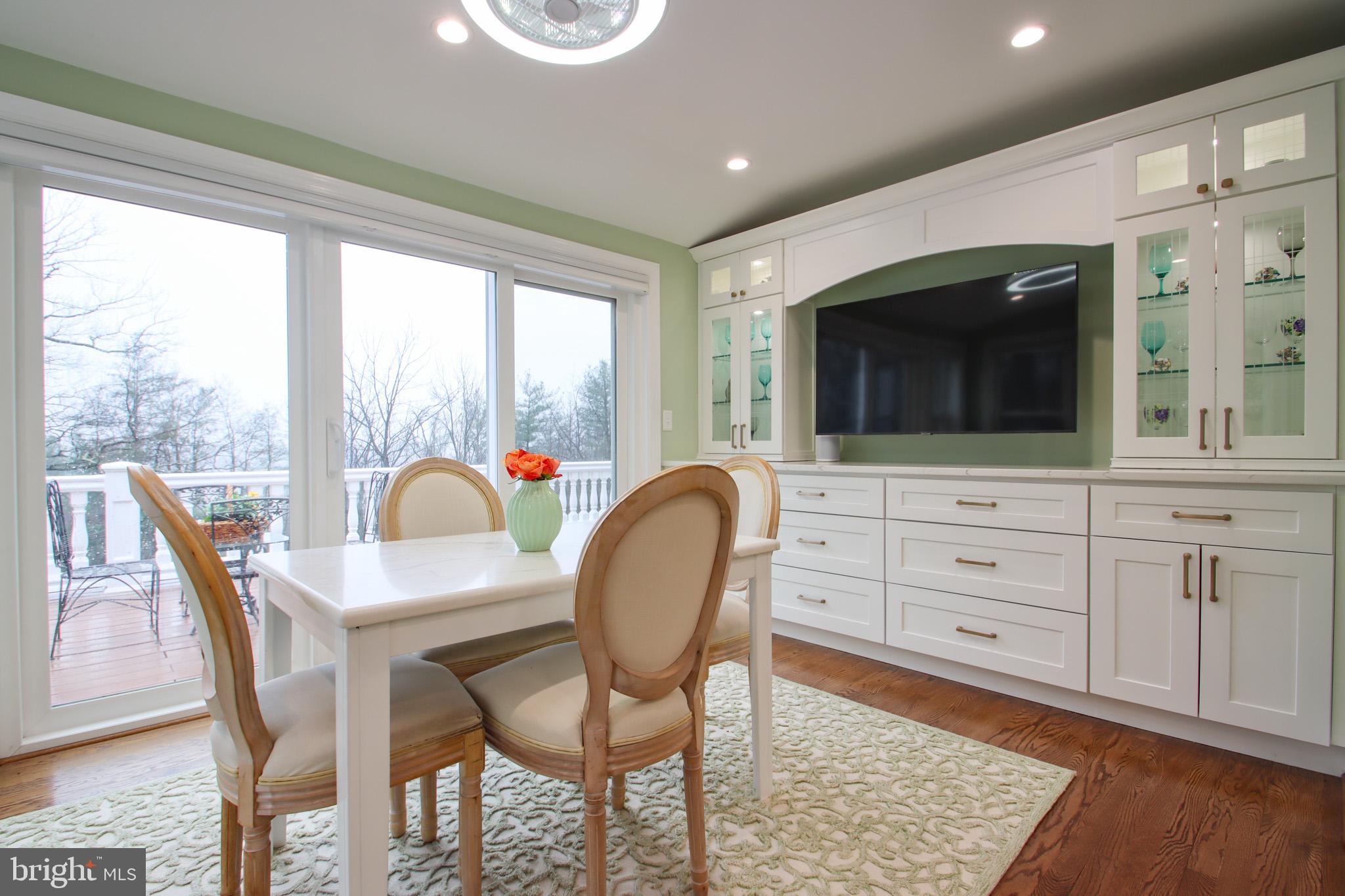 HIGHLANDS HUNT VALLEY - Residential