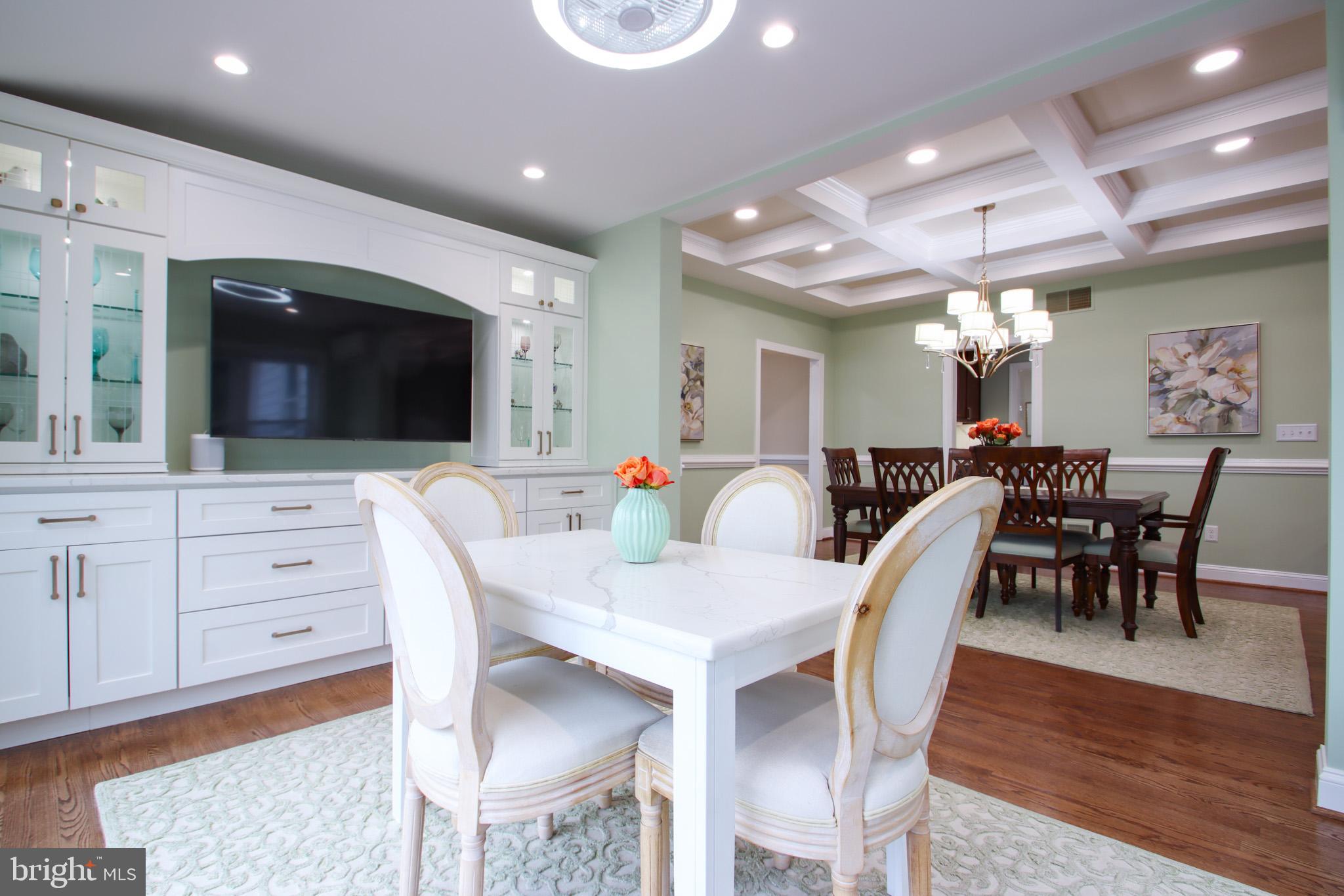 HIGHLANDS HUNT VALLEY - Residential