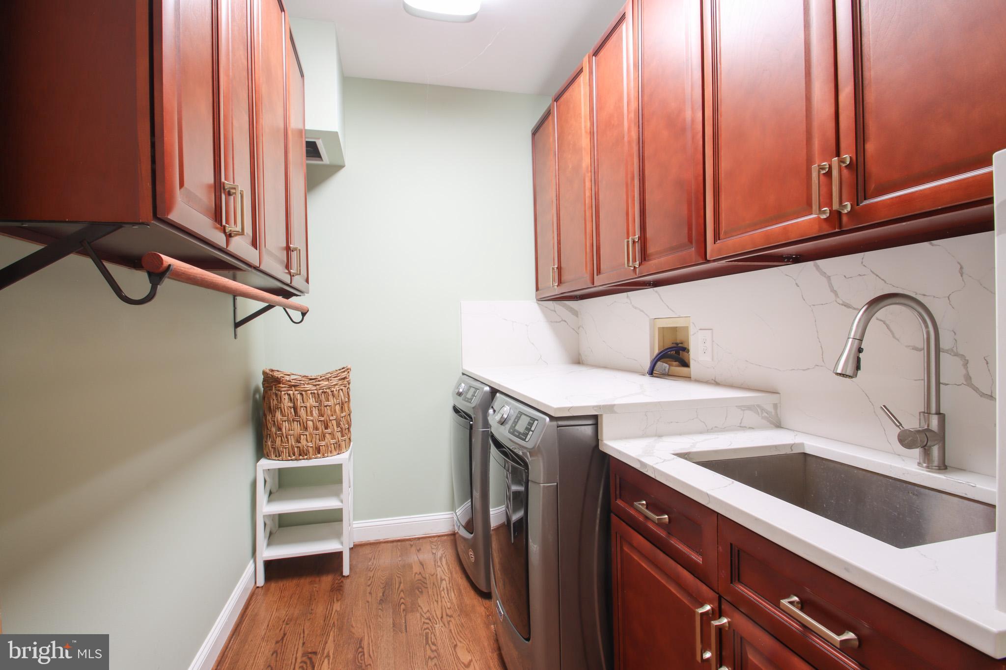 HIGHLANDS HUNT VALLEY - Residential