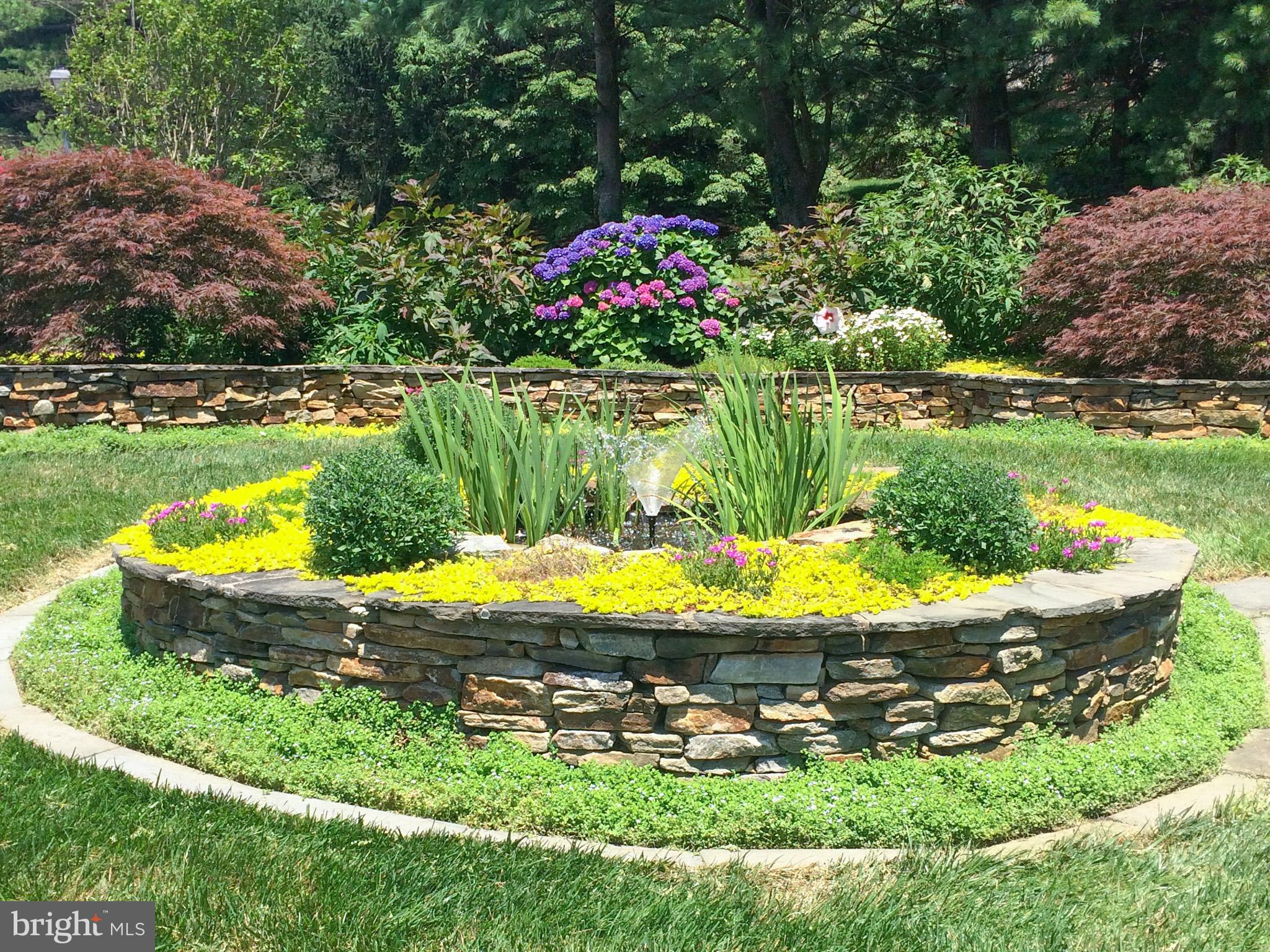 HIGHLANDS HUNT VALLEY - Residential