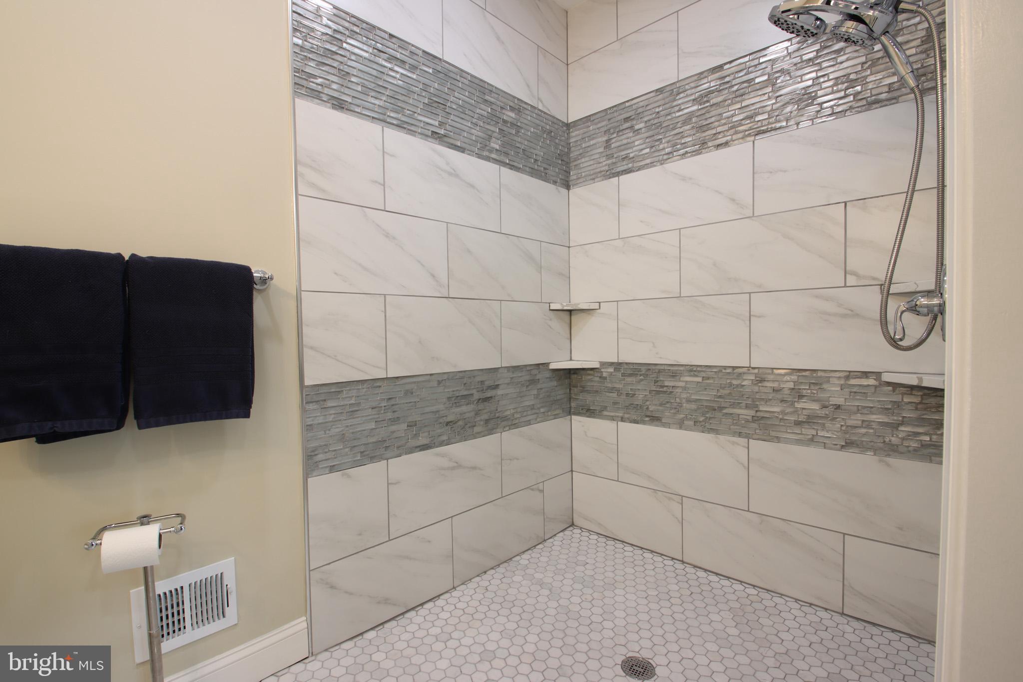 HIGHLANDS HUNT VALLEY - Residential