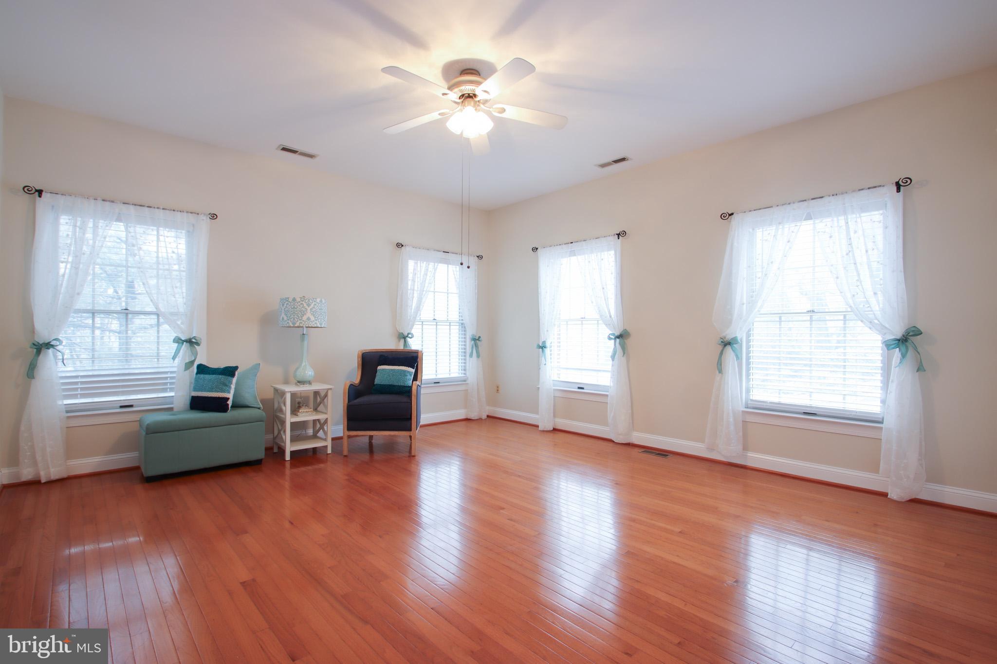 HIGHLANDS HUNT VALLEY - Residential