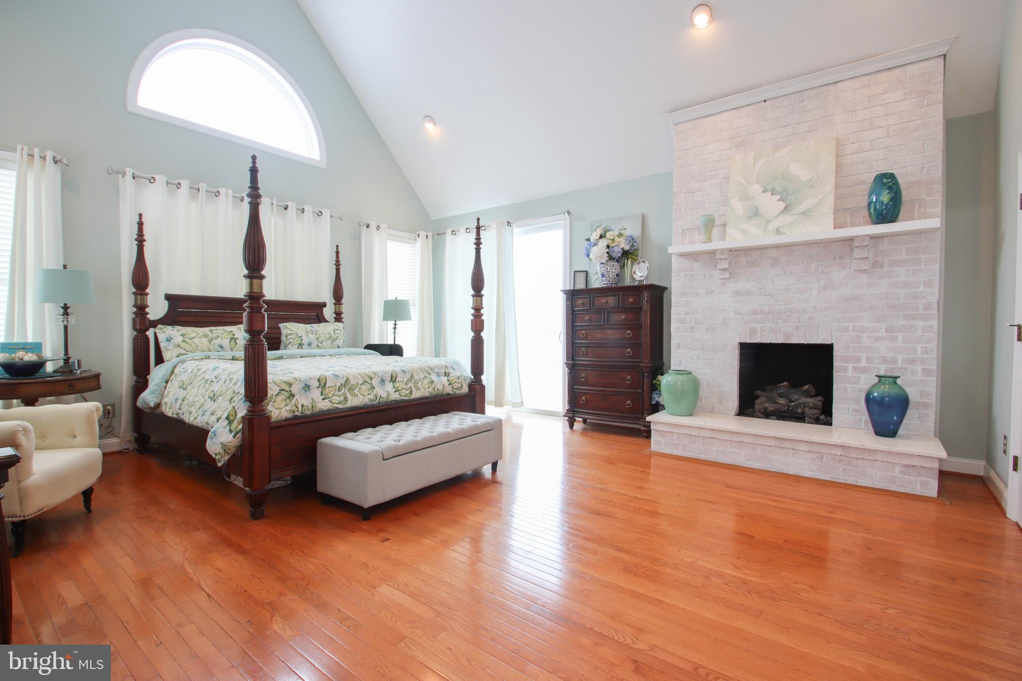 HIGHLANDS HUNT VALLEY - Residential