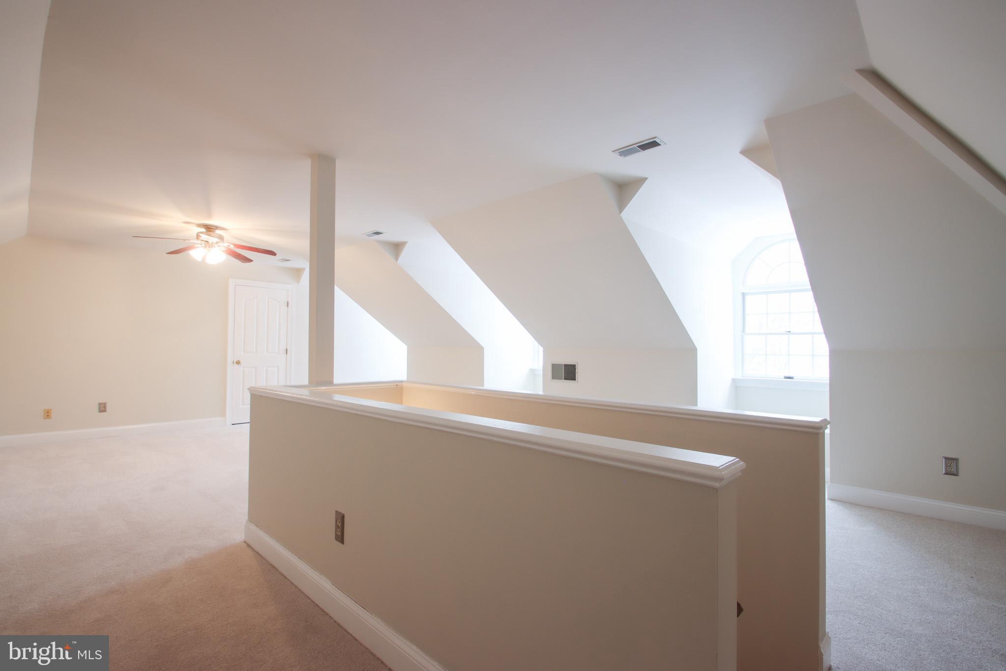 HIGHLANDS HUNT VALLEY - Residential