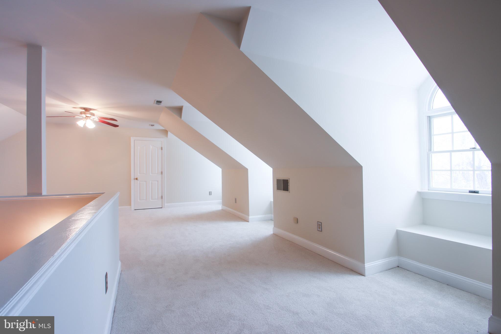 HIGHLANDS HUNT VALLEY - Residential