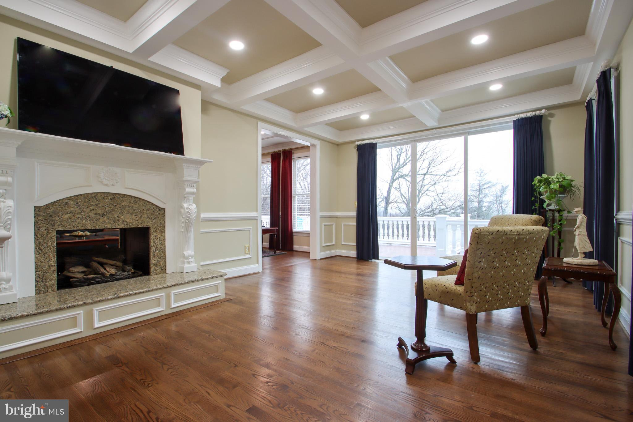 HIGHLANDS HUNT VALLEY - Residential