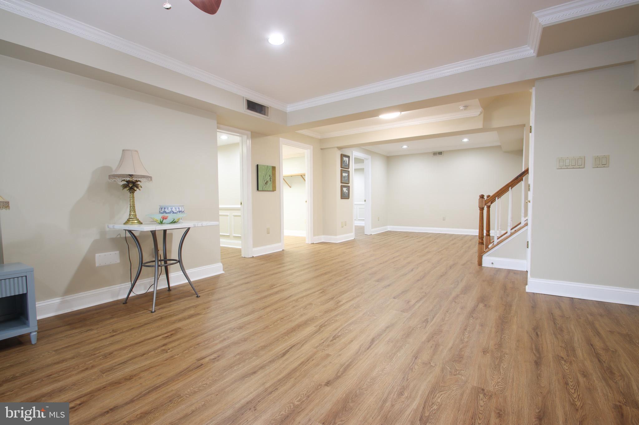 HIGHLANDS HUNT VALLEY - Residential