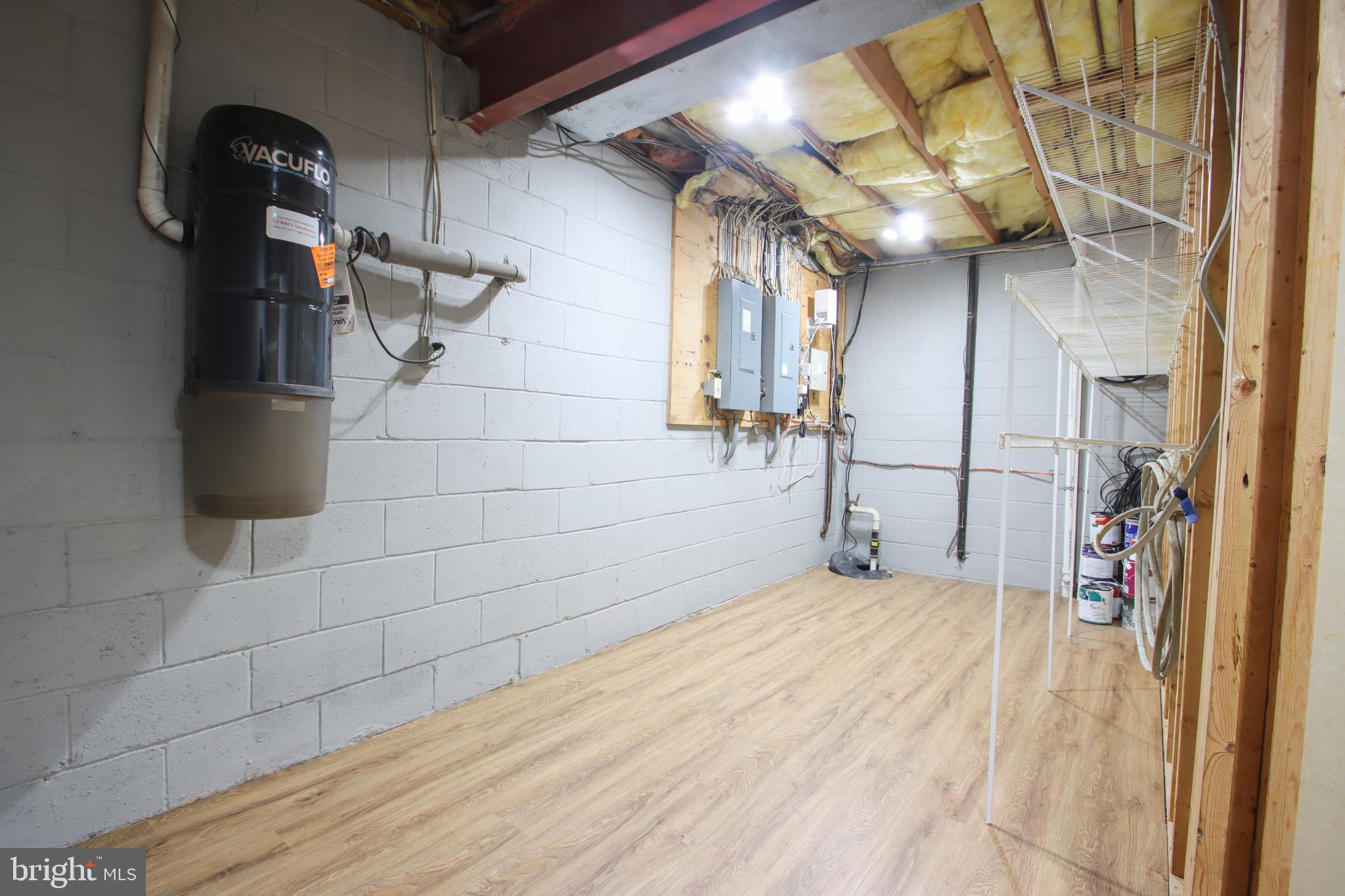 HIGHLANDS HUNT VALLEY - Residential