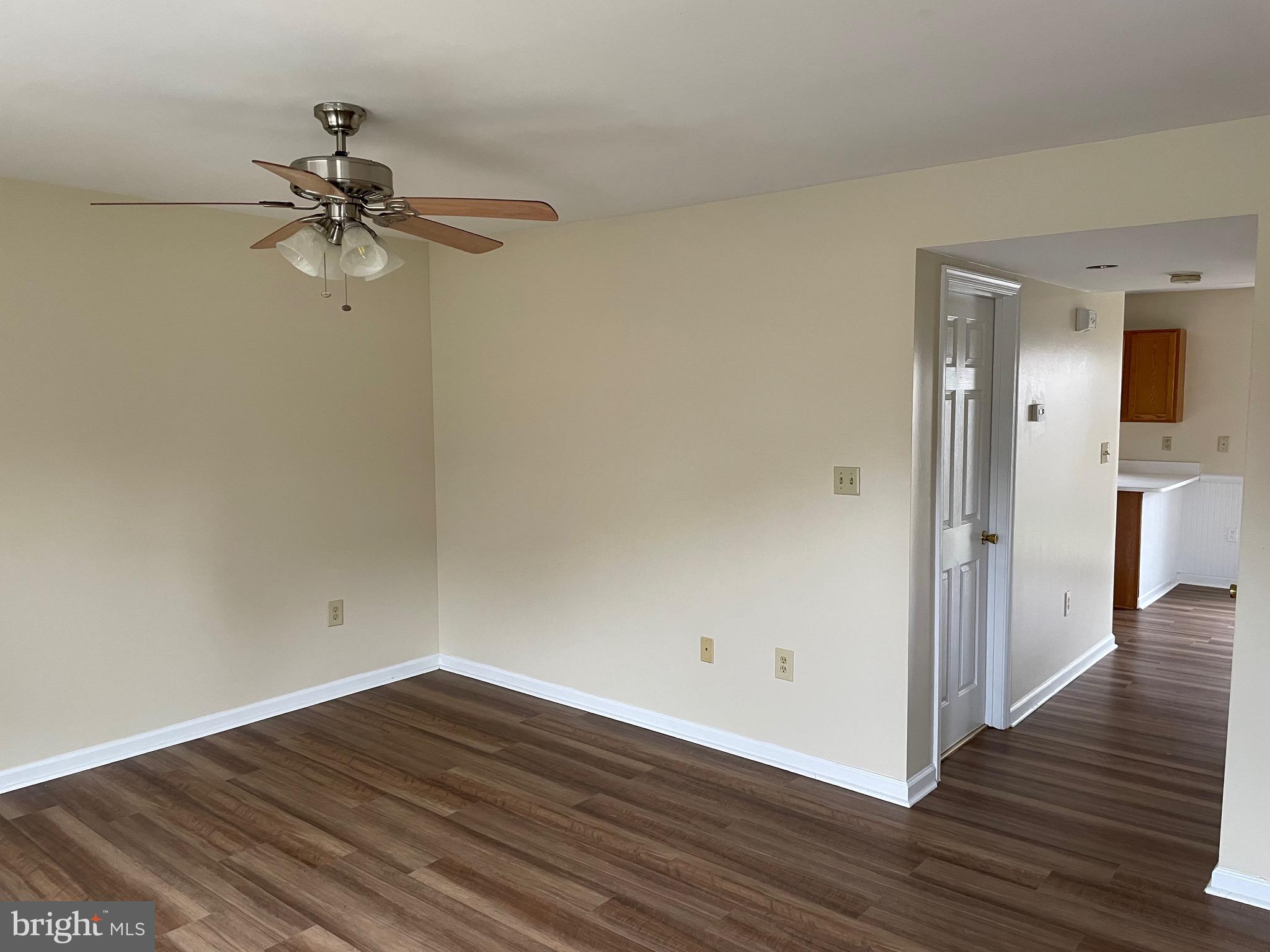 GEORGETOWN SQUARE - Residential Lease