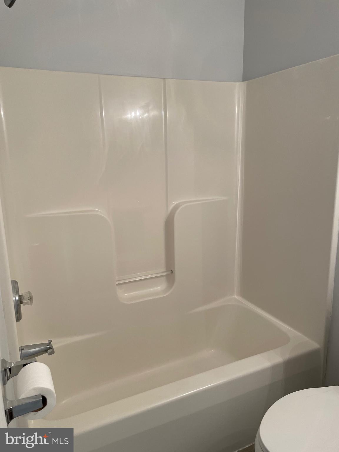 GEORGETOWN SQUARE - Residential Lease