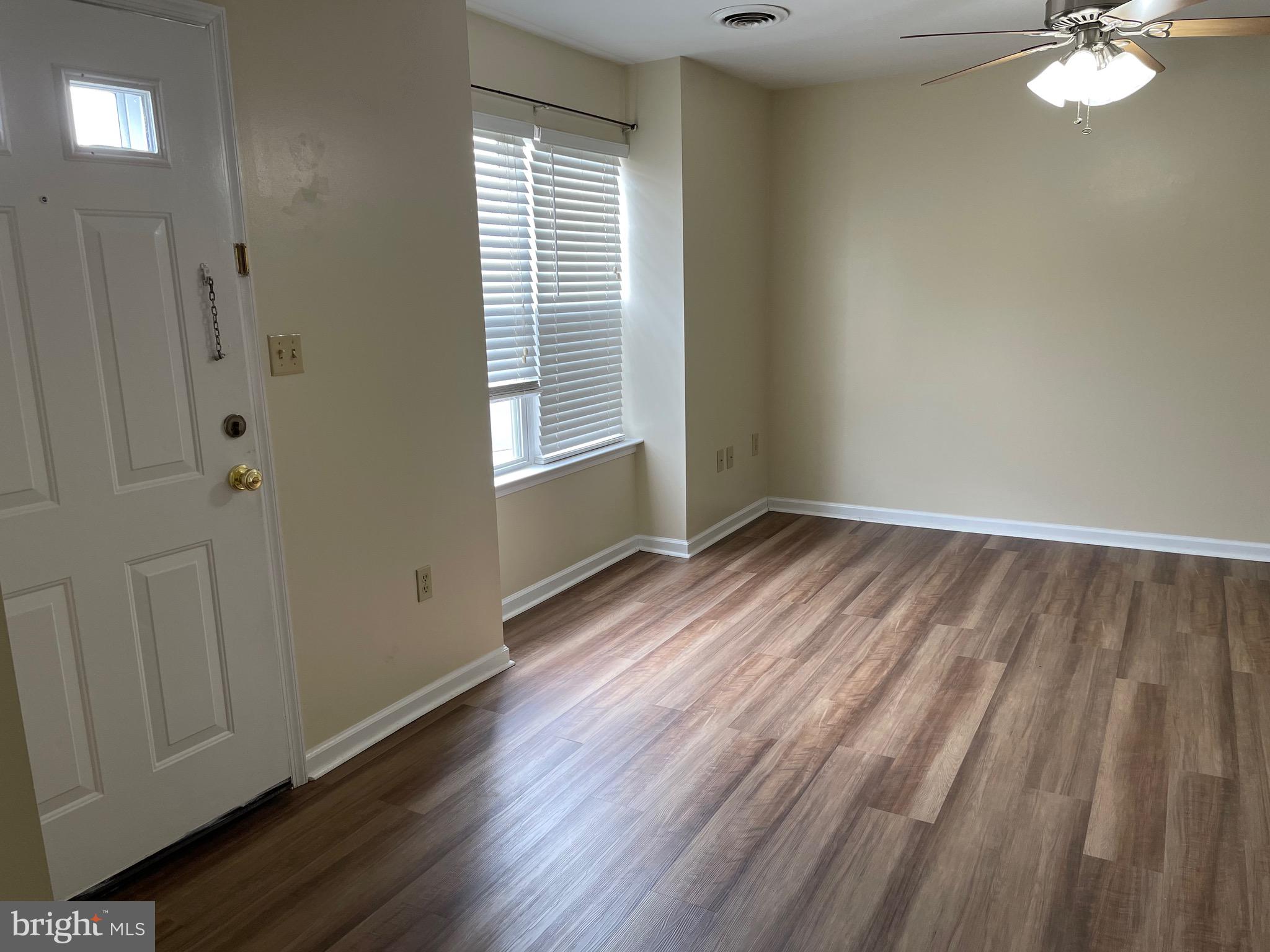 GEORGETOWN SQUARE - Residential Lease