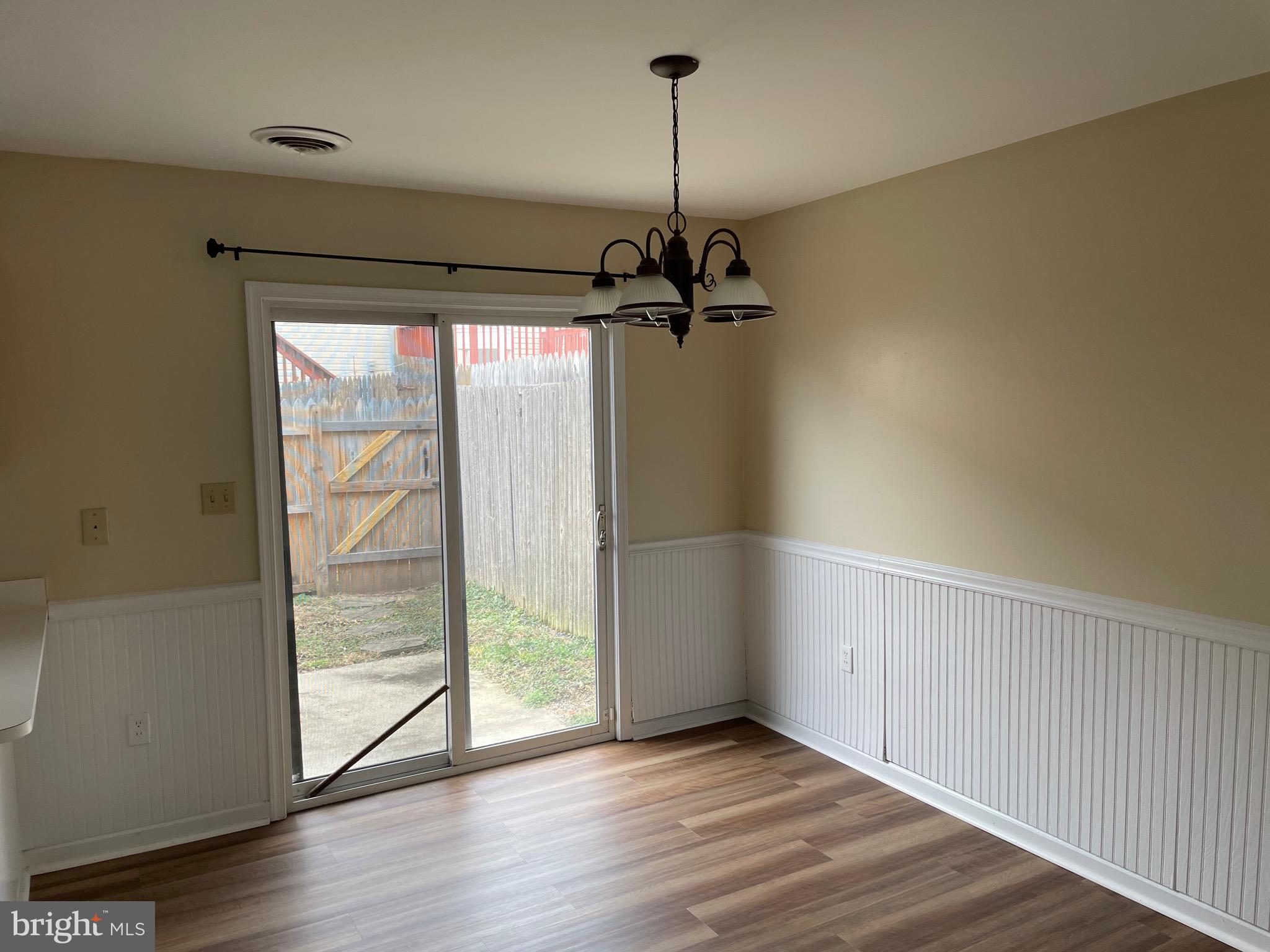 GEORGETOWN SQUARE - Residential Lease