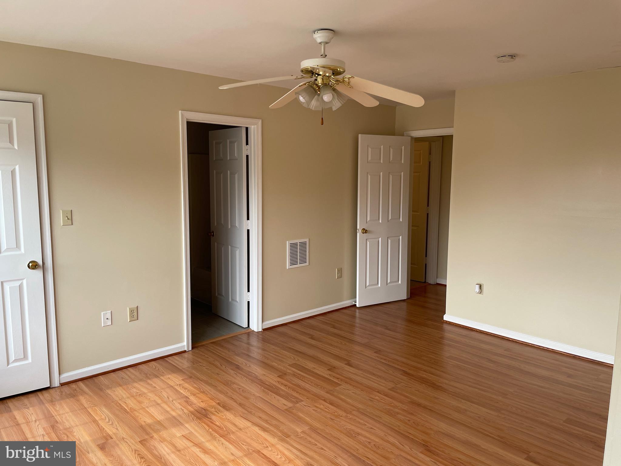 GEORGETOWN SQUARE - Residential Lease