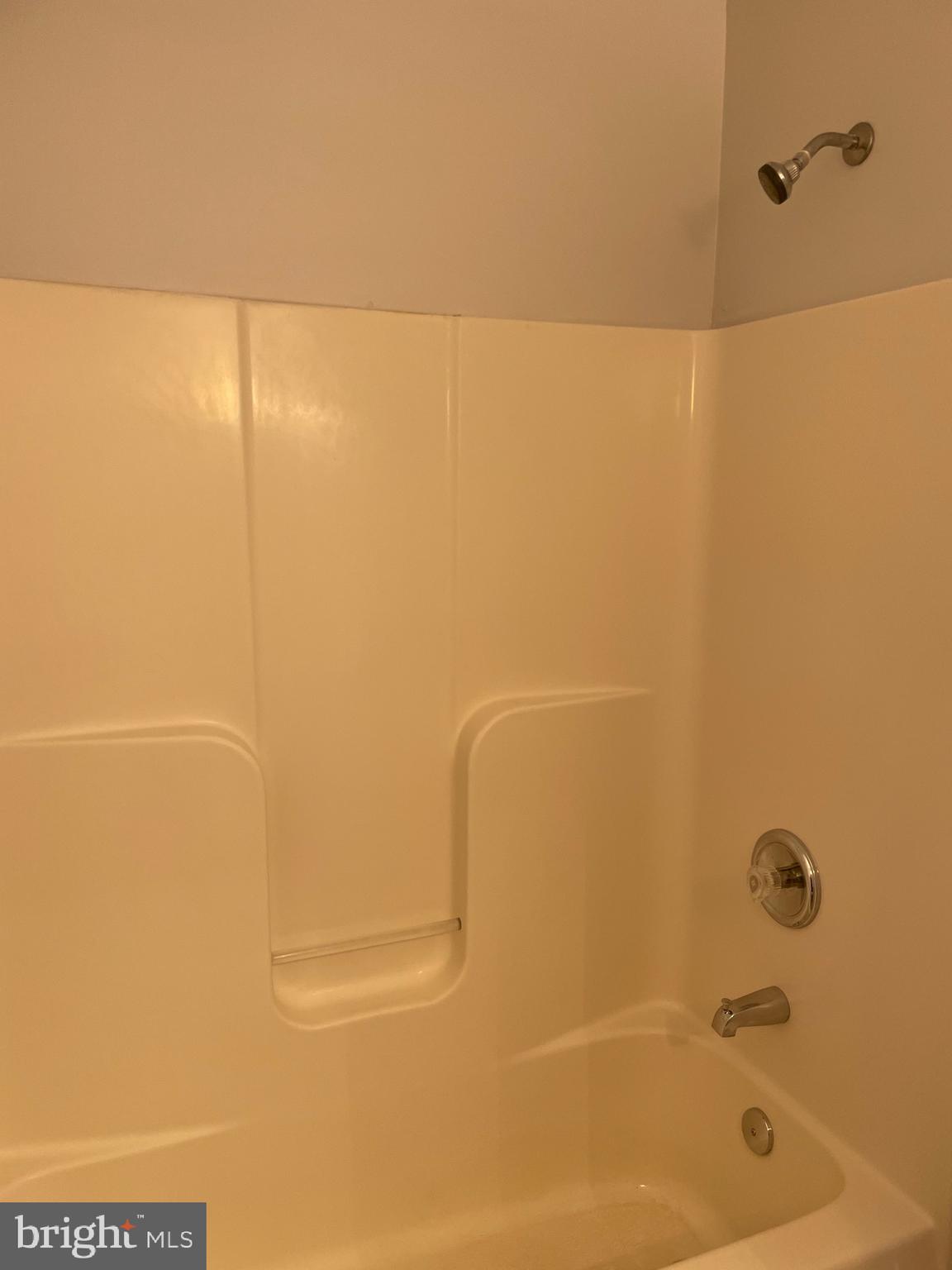 GEORGETOWN SQUARE - Residential Lease