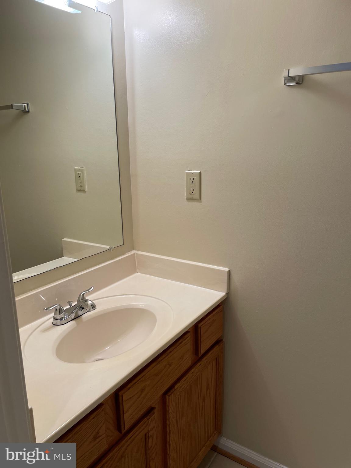 GEORGETOWN SQUARE - Residential Lease