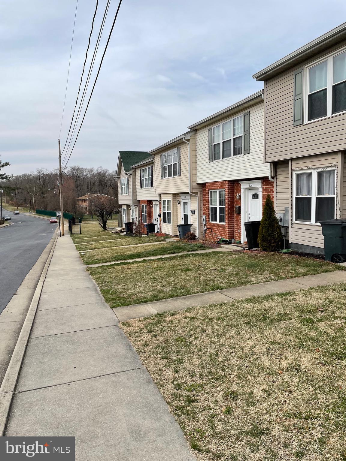 GEORGETOWN SQUARE - Residential Lease