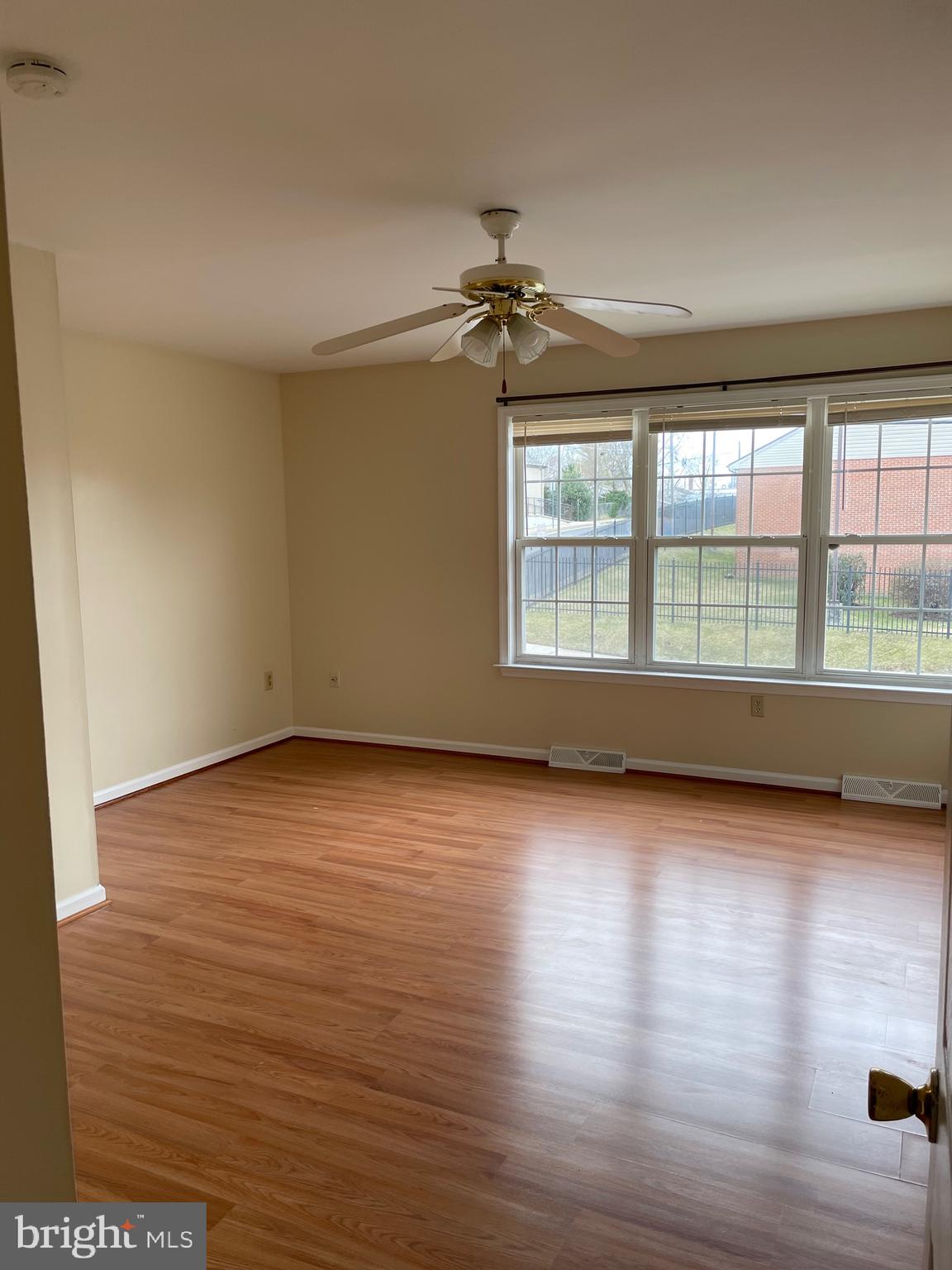 GEORGETOWN SQUARE - Residential Lease