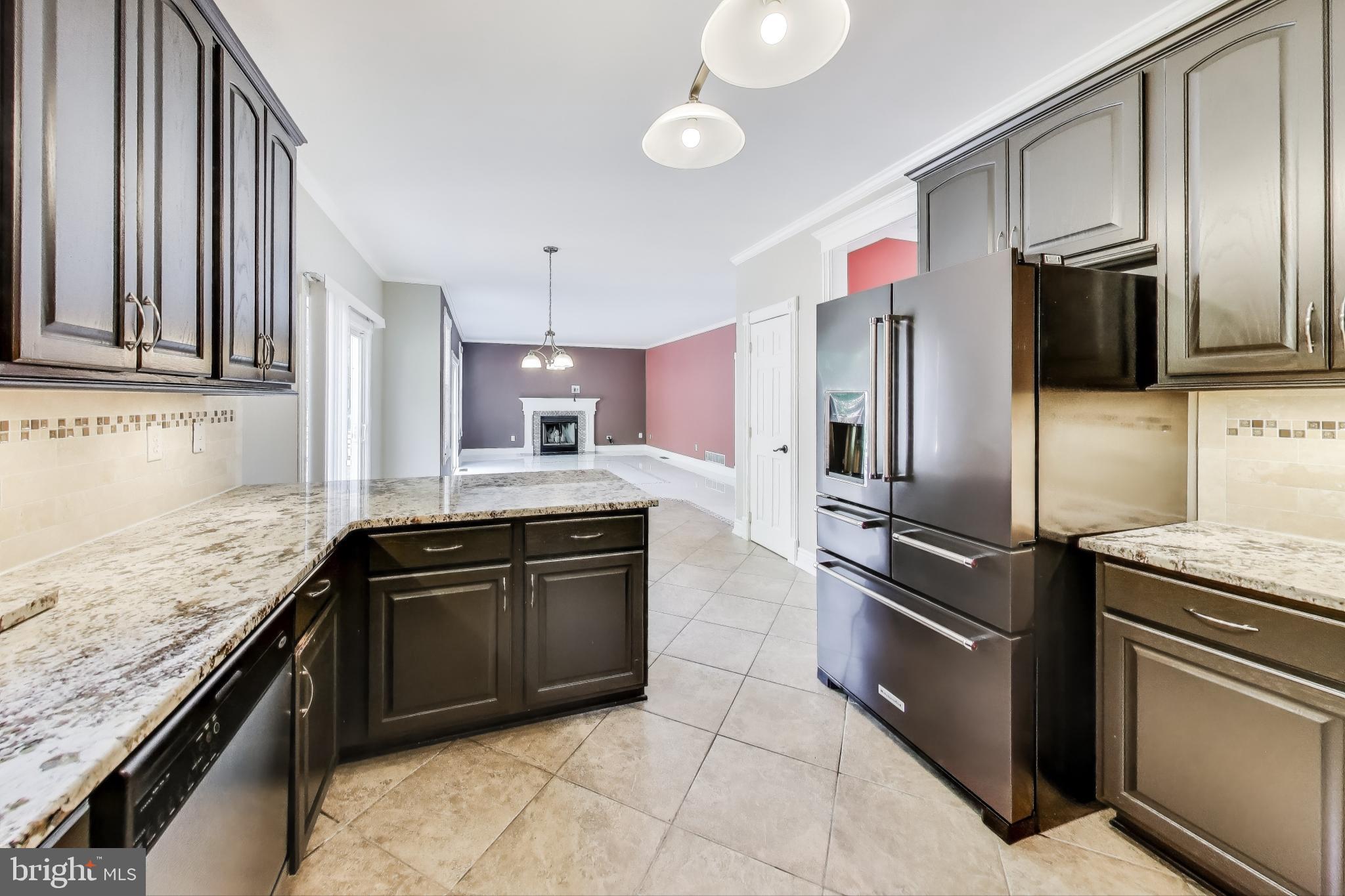 1002 BELGARDEN LANE