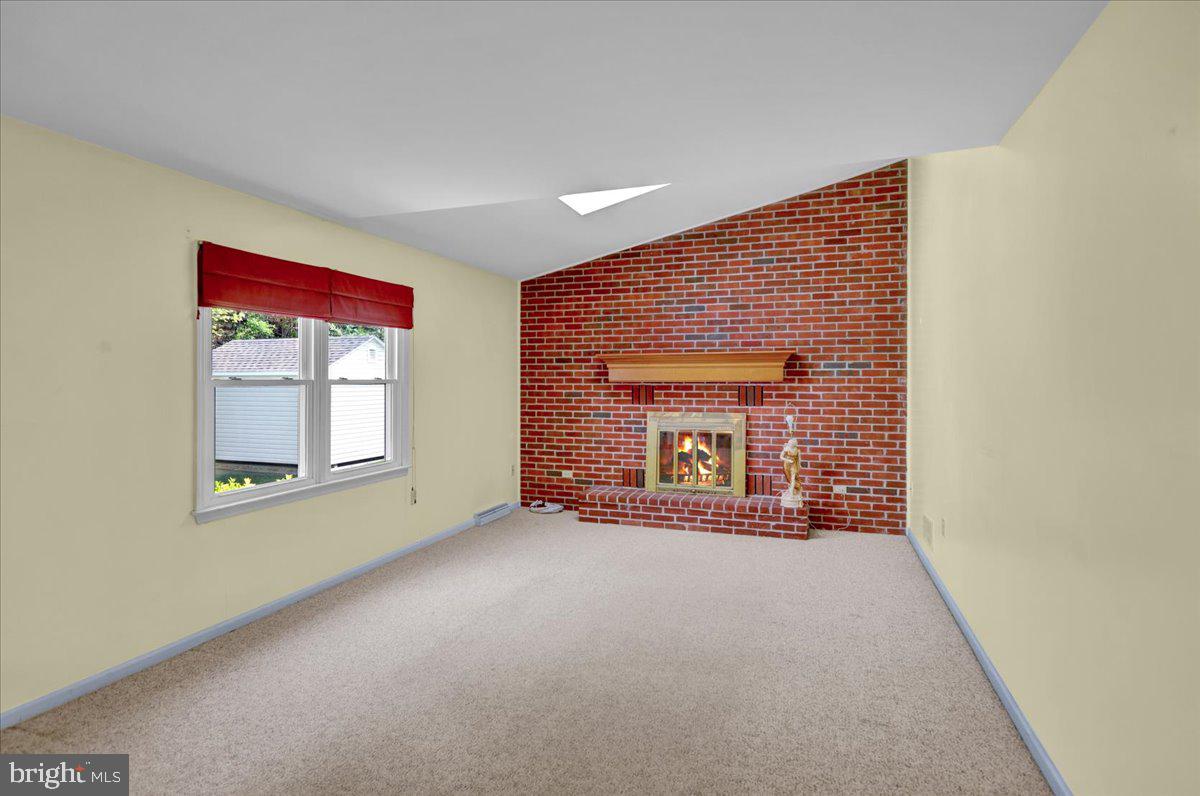 GRINGS HILL ESTATE - Residential