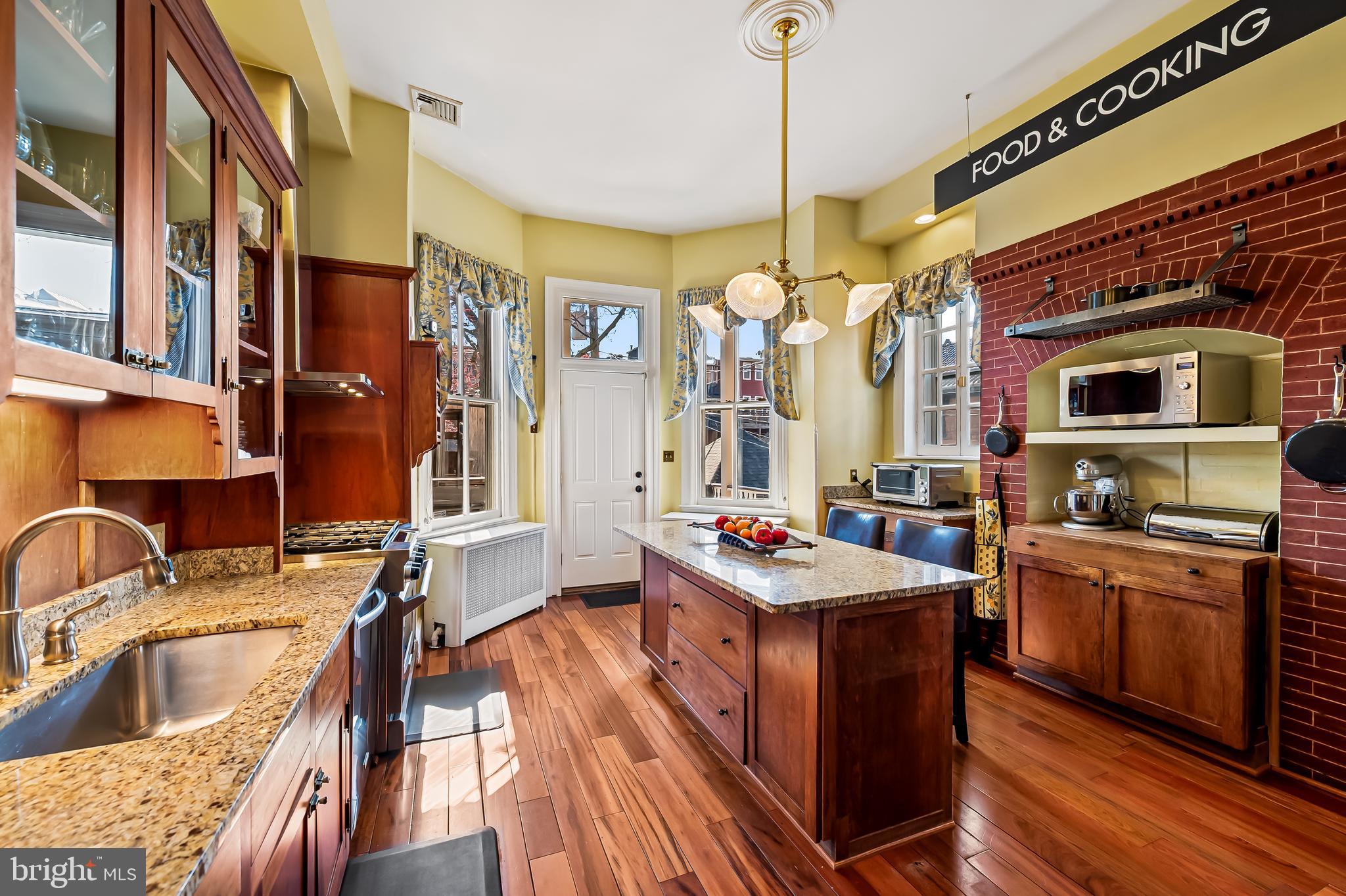 RESERVOIR HILL - Residential