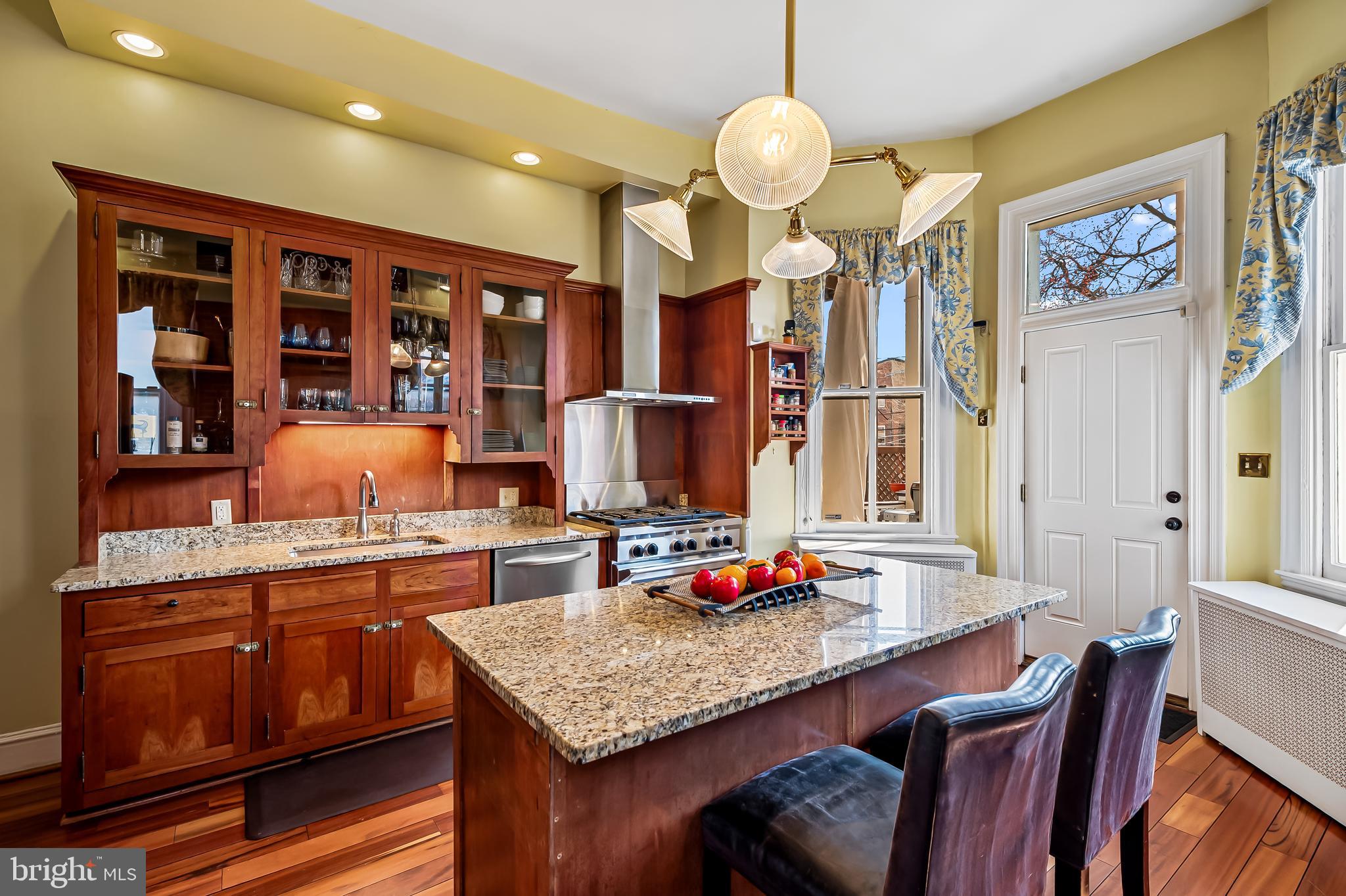 RESERVOIR HILL - Residential