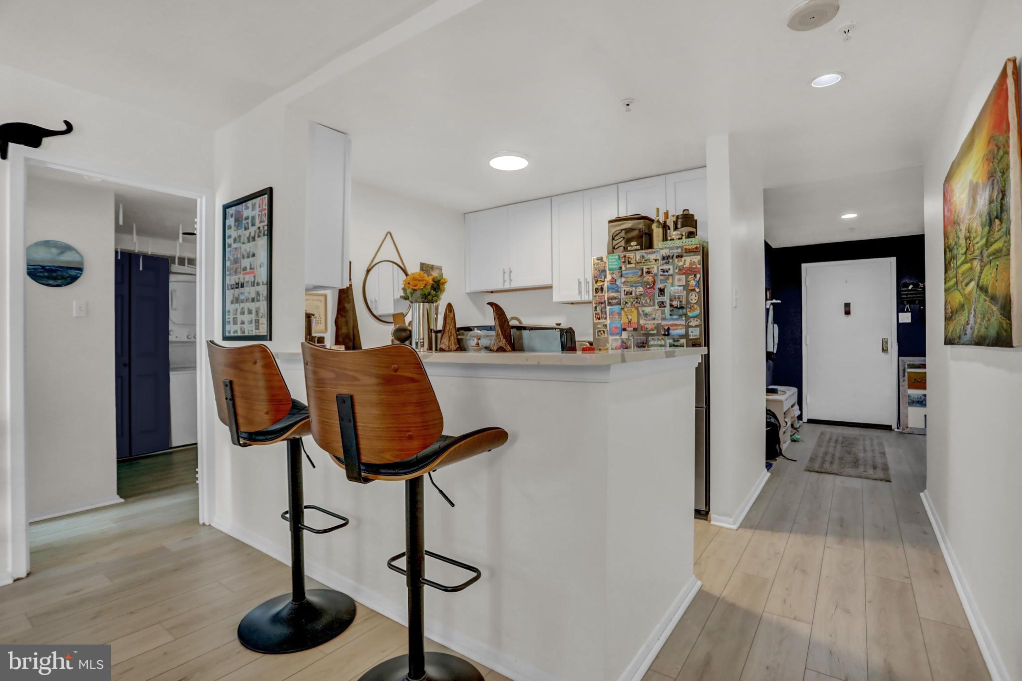 PENTHOUSE CONDOMINIUMS - Residential Lease