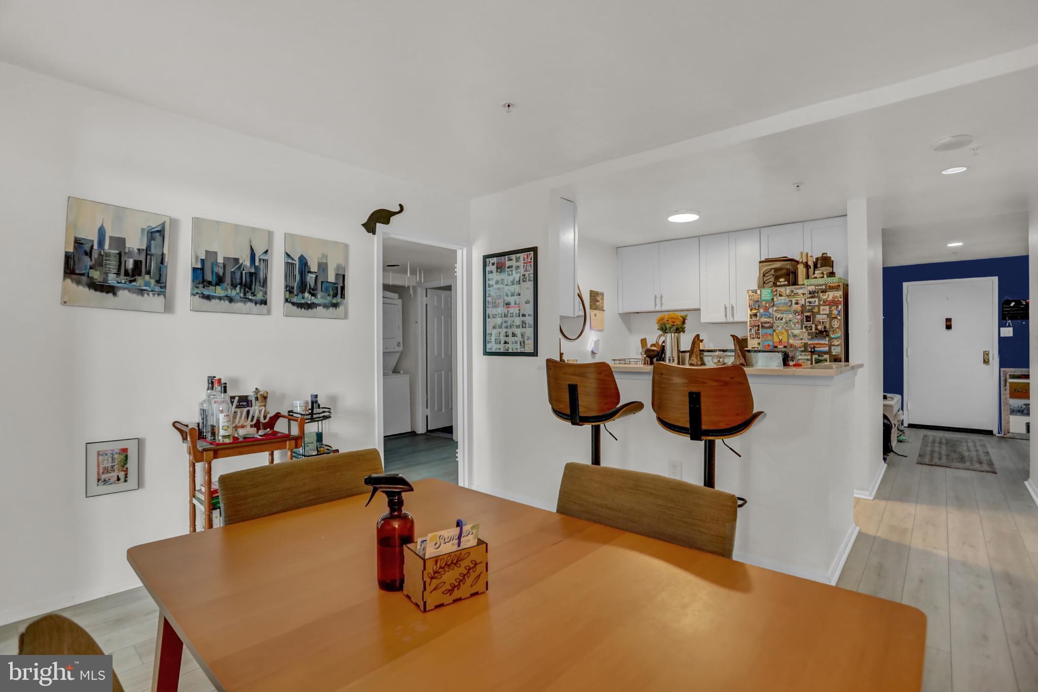 PENTHOUSE CONDOMINIUMS - Residential Lease