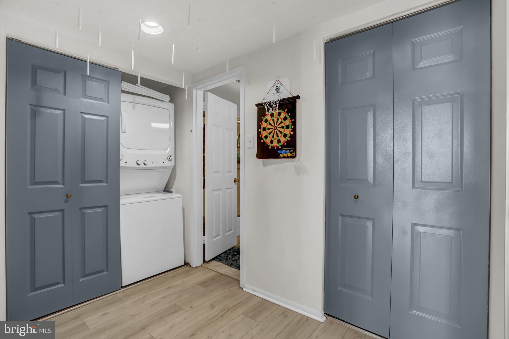 PENTHOUSE CONDOMINIUMS - Residential Lease