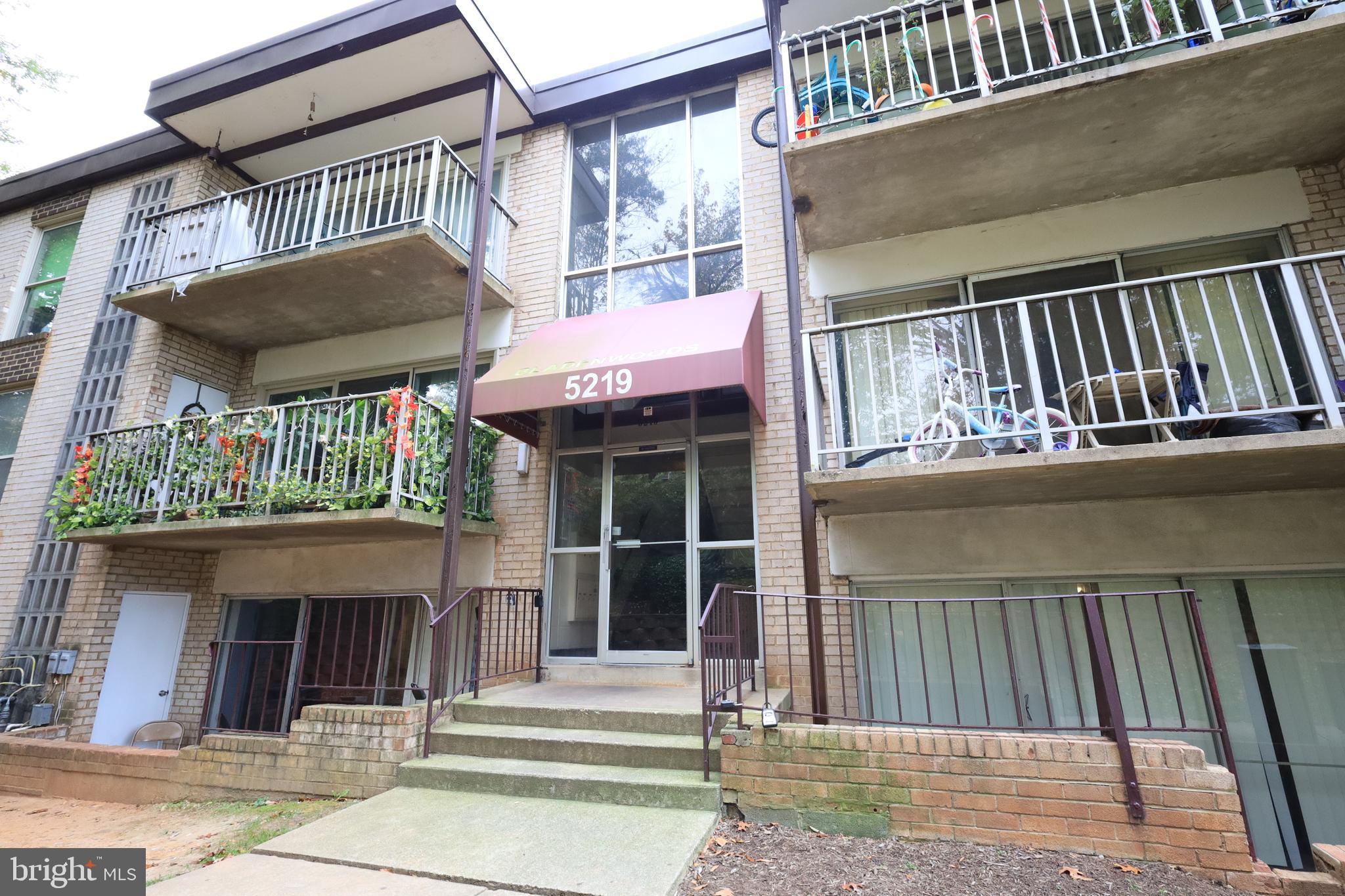 BLADENWOODS - Residential