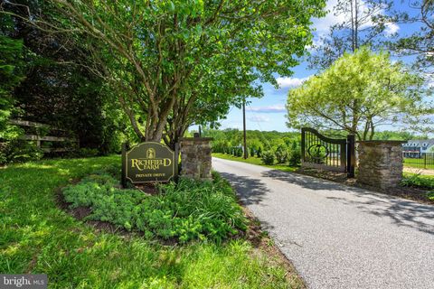 3212 RICHFIELD LANE PHOENIX MD 21131