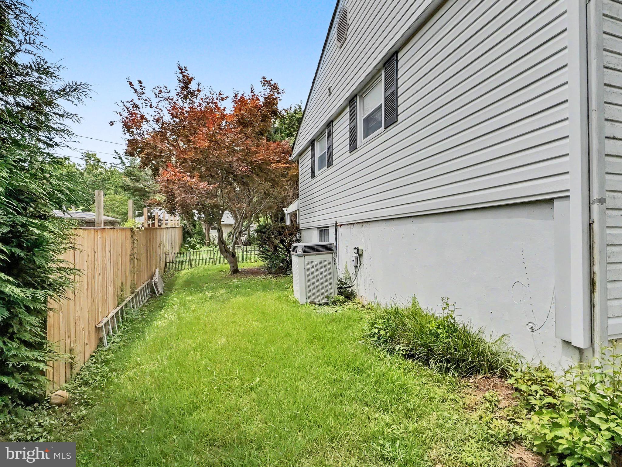 602 LACEWOOD DRIVE