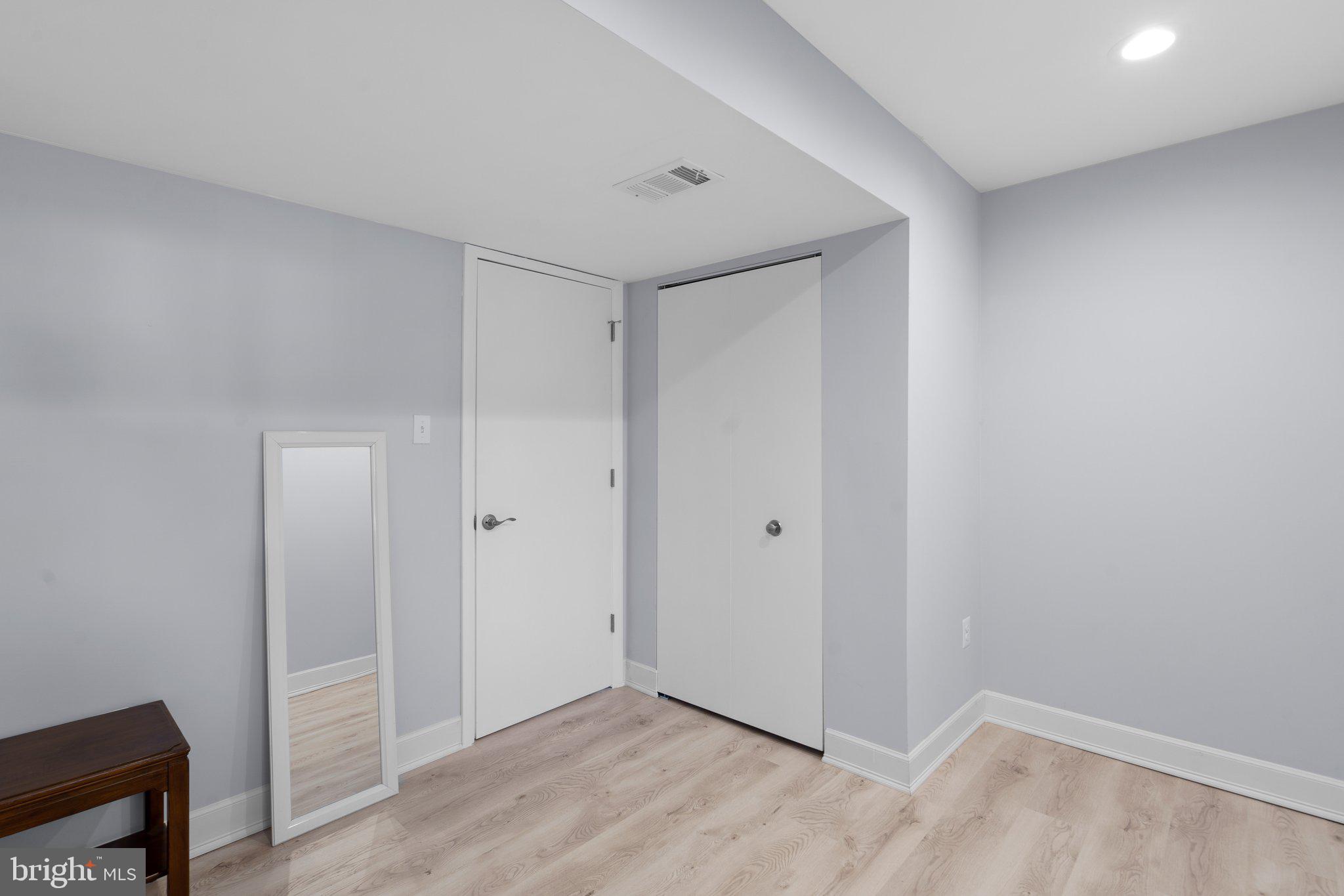 BROOKEVILLE KNOLLS - Residential