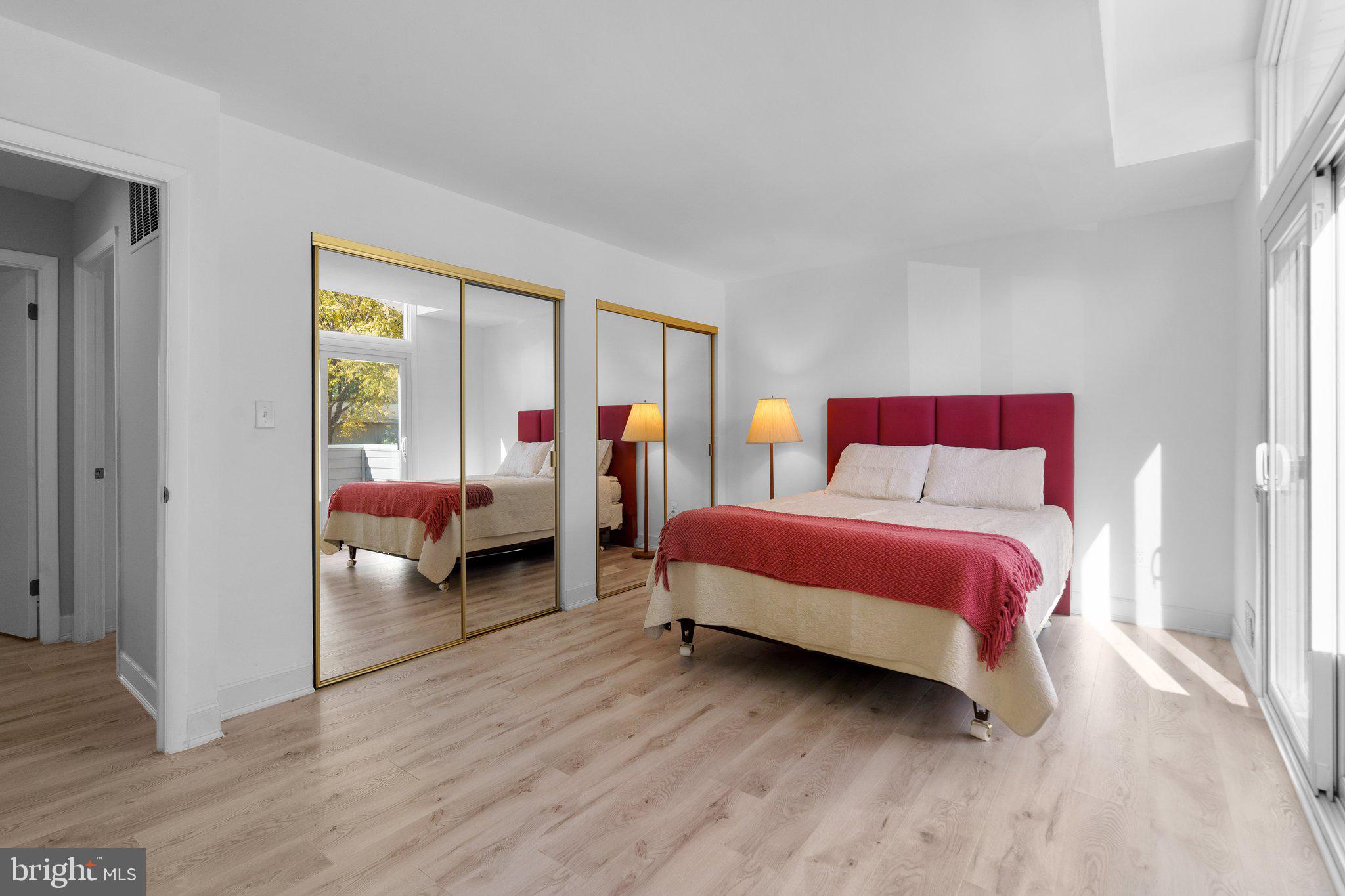 BROOKEVILLE KNOLLS - Residential