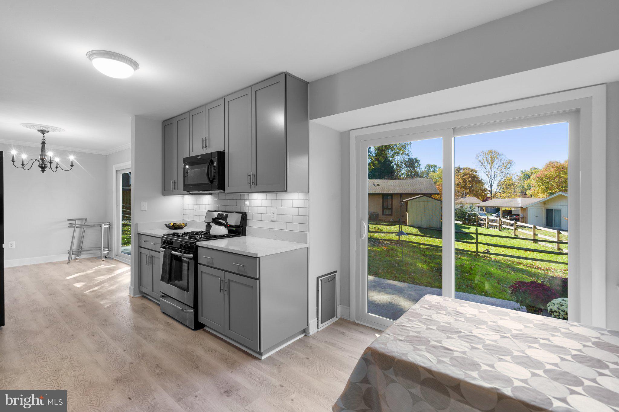 BROOKEVILLE KNOLLS - Residential