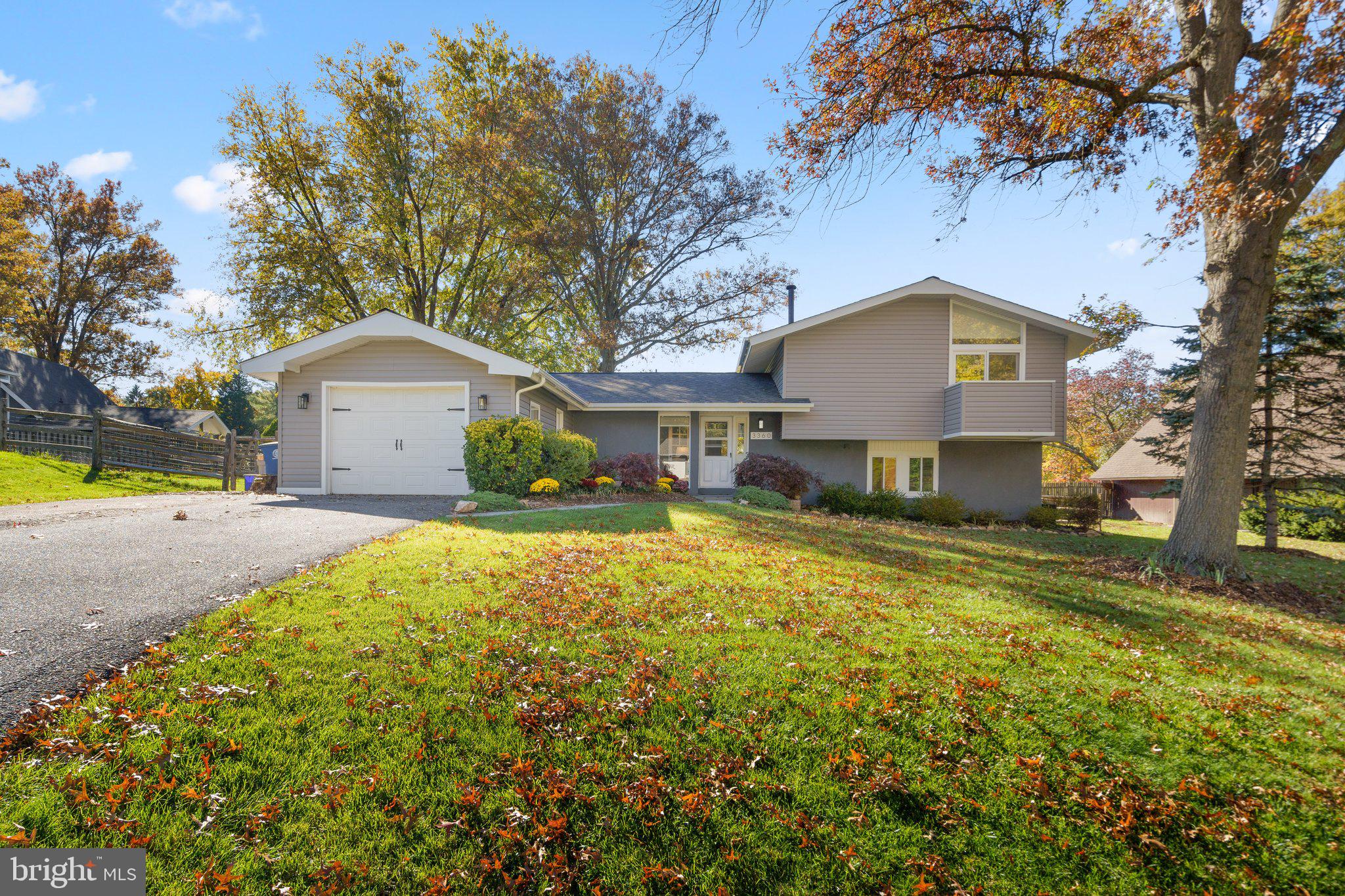 BROOKEVILLE KNOLLS - Residential