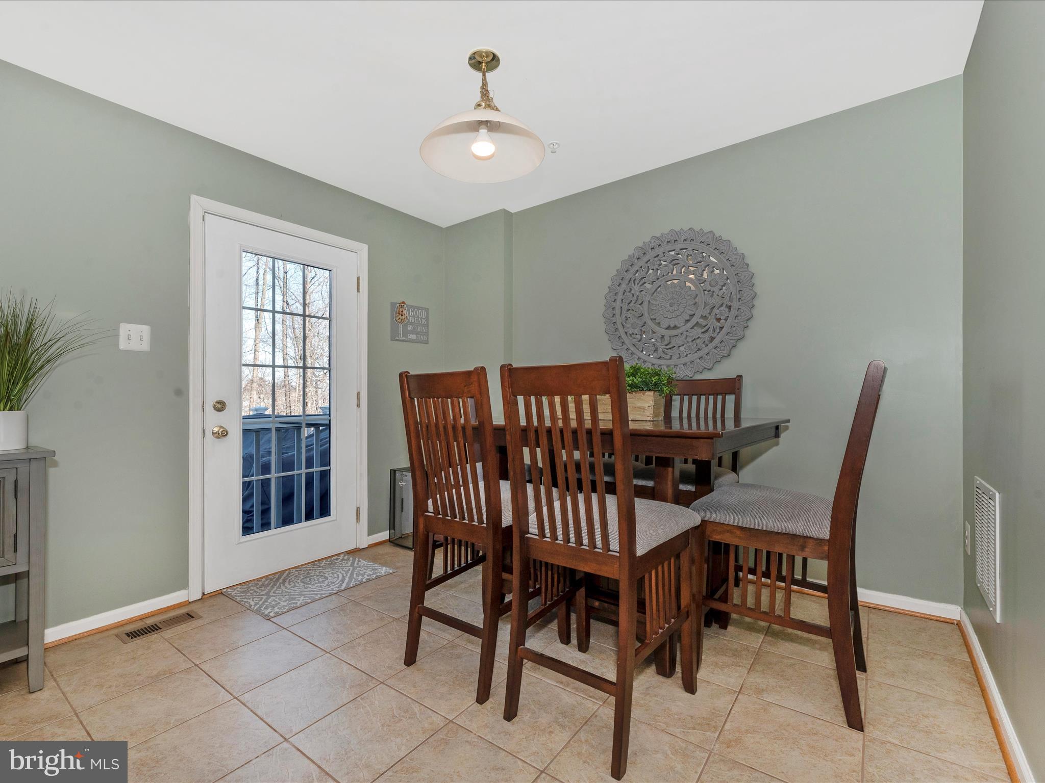 WATERS EDGE - Residential