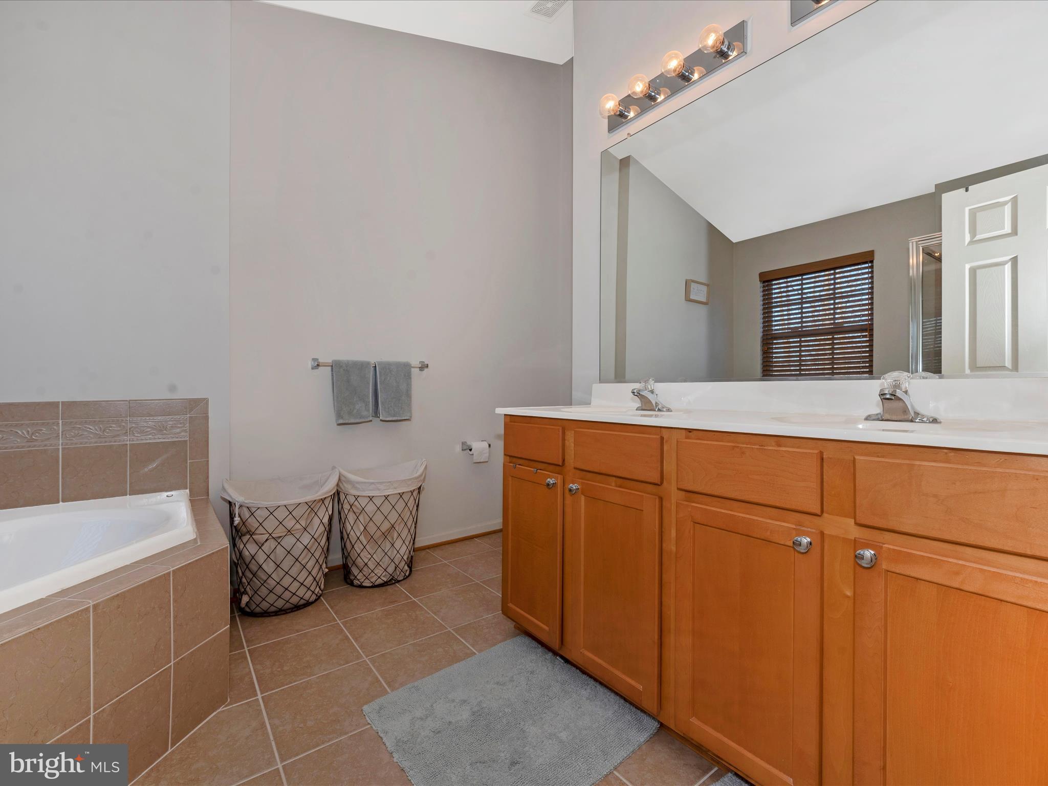 WATERS EDGE - Residential